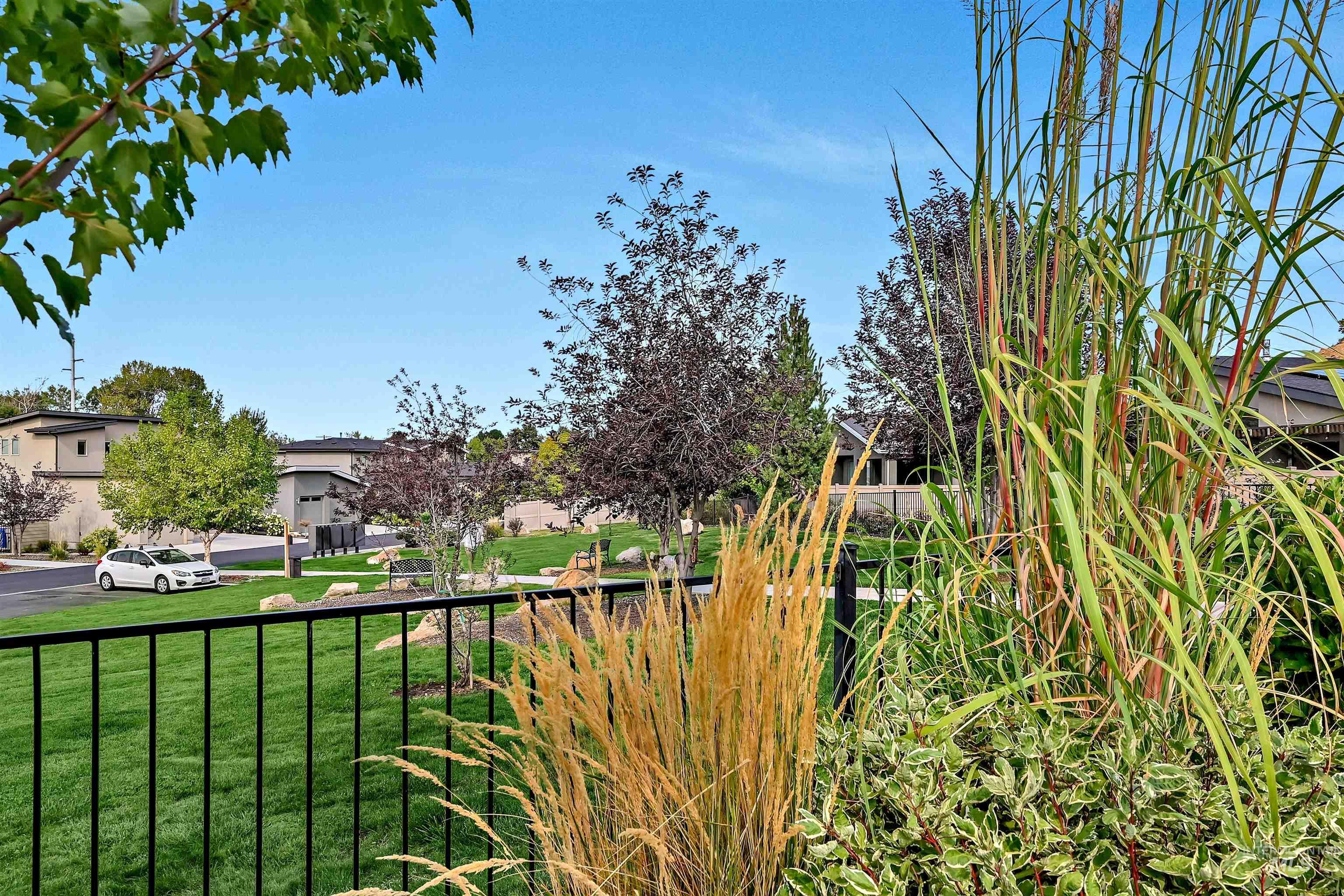 1525 S Boulder View Ln, Boise, Idaho 83712, 3 Bedrooms, 2.5 Bathrooms, Residential For Sale, Price $1,149,000,MLS 98967294