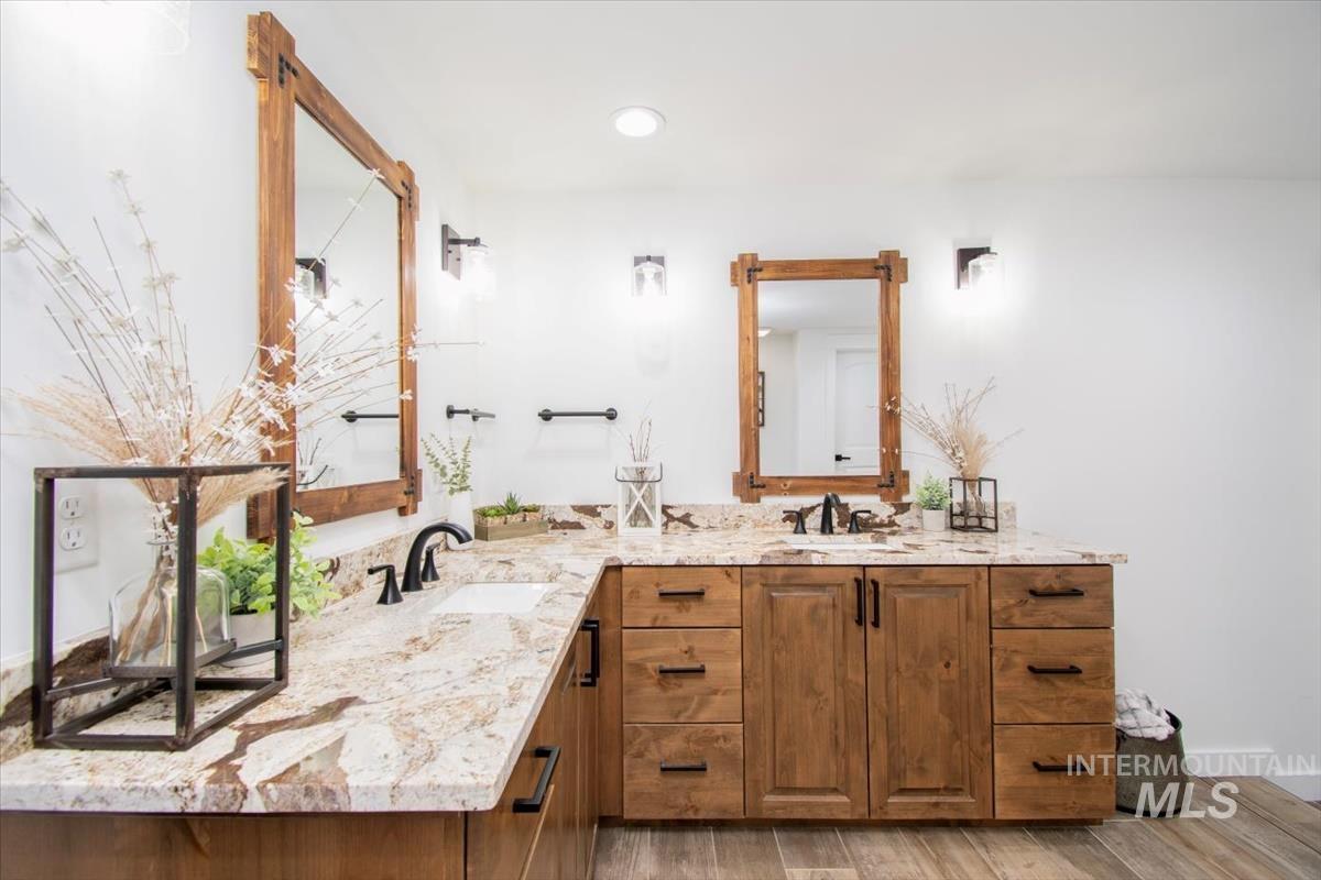 1417 N Kcid Rd, Caldwell, Idaho 83605, 6 Bedrooms, 6.5 Bathrooms, Residential For Sale, Price $1,875,000, 98967305