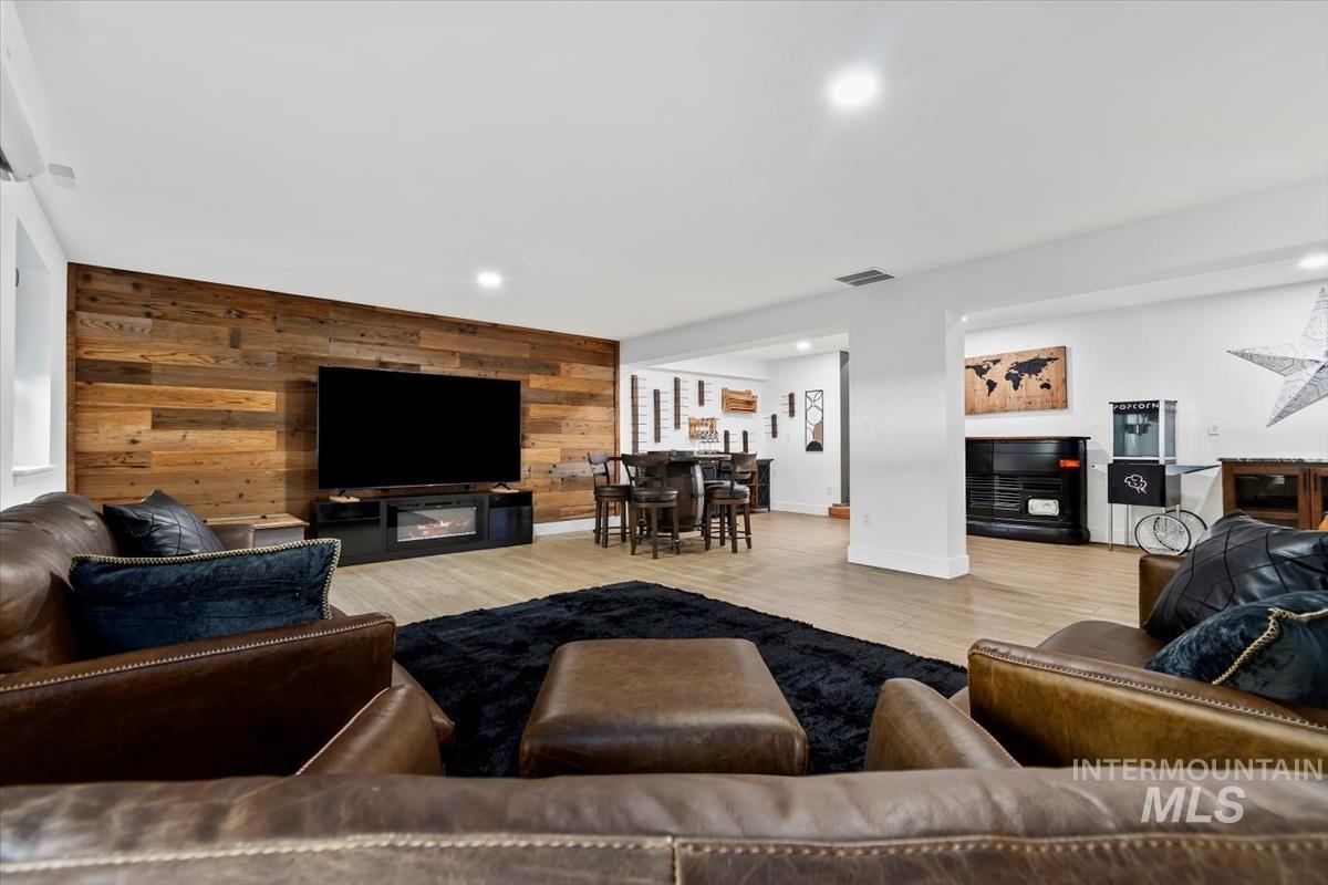 1417 N Kcid Rd, Caldwell, Idaho 83605, 6 Bedrooms, 6.5 Bathrooms, Residential For Sale, Price $1,875,000, 98967305