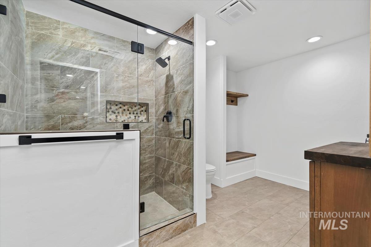 1417 N Kcid Rd, Caldwell, Idaho 83605, 6 Bedrooms, 6.5 Bathrooms, Residential For Sale, Price $1,875,000, 98967305