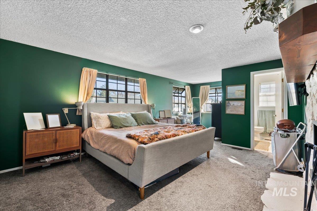 1375 Owyhee Dr, Mountain Home, Idaho 83647, 4 Bedrooms, 2.5 Bathrooms, Residential For Sale, Price $410,000,MLS 98967316