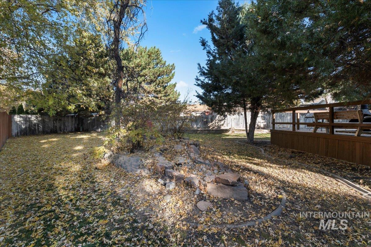 1375 Owyhee Dr, Mountain Home, Idaho 83647, 4 Bedrooms, 2.5 Bathrooms, Residential For Sale, Price $410,000,MLS 98967316