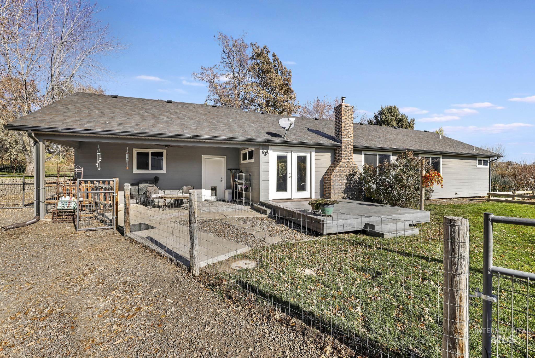 1225 E 4325 N, Buhl, Idaho 83316, 3 Bedrooms, 2 Bathrooms, Residential For Sale, Price $699,000,MLS 98967326