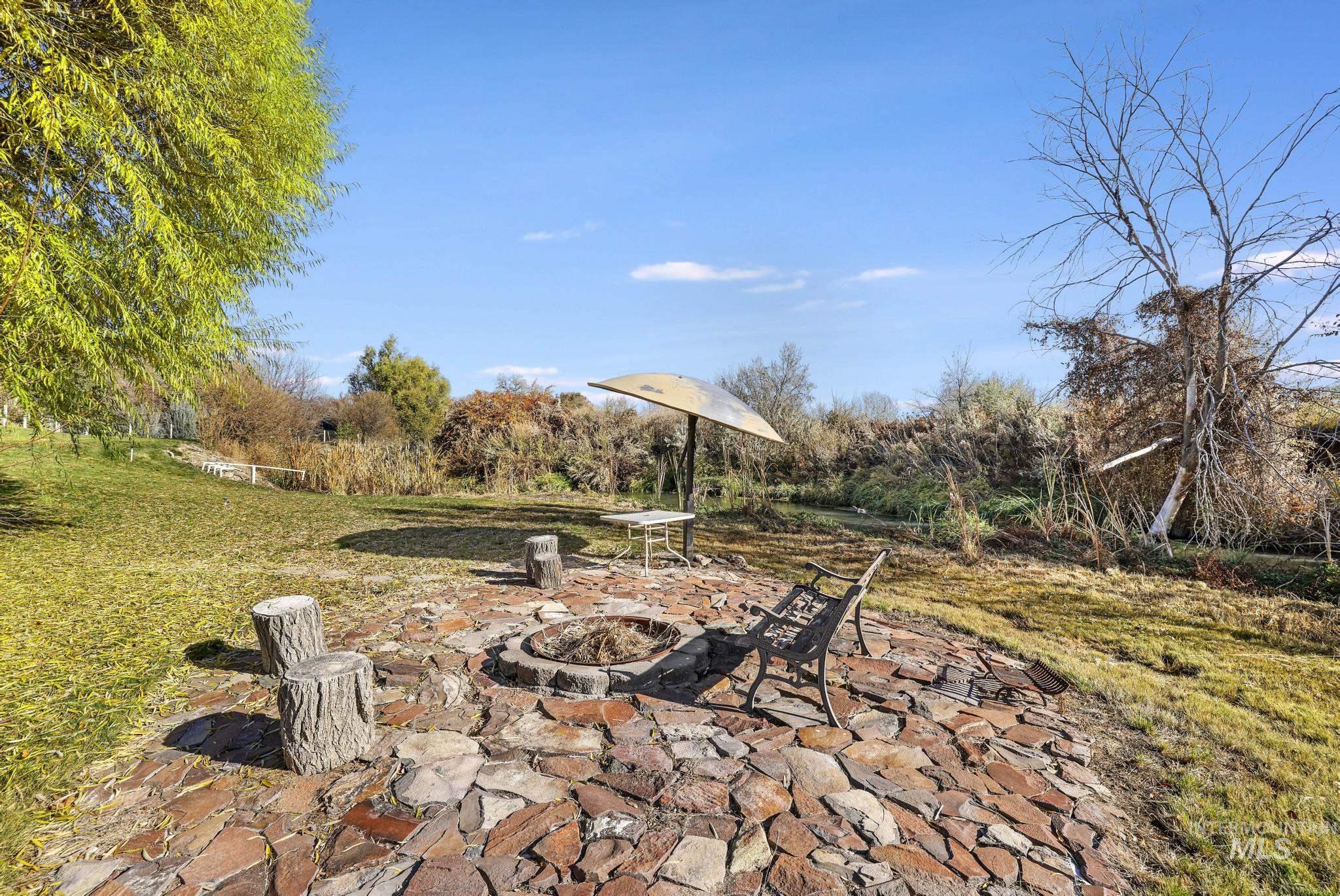 1225 E 4325 N, Buhl, Idaho 83316, 3 Bedrooms, 2 Bathrooms, Residential For Sale, Price $699,000,MLS 98967326