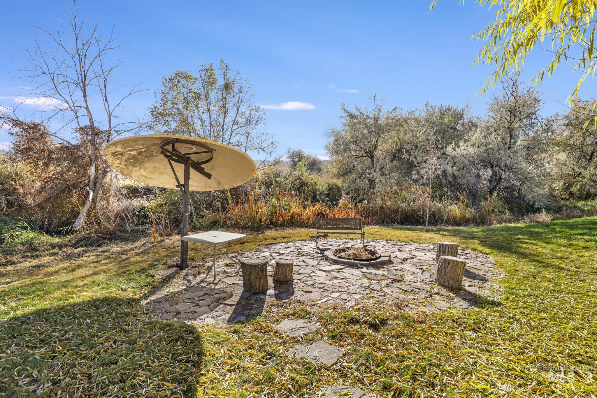 1225 E 4325 N, Buhl, Idaho 83316, 3 Bedrooms, 2 Bathrooms, Residential For Sale, Price $699,000,MLS 98967326