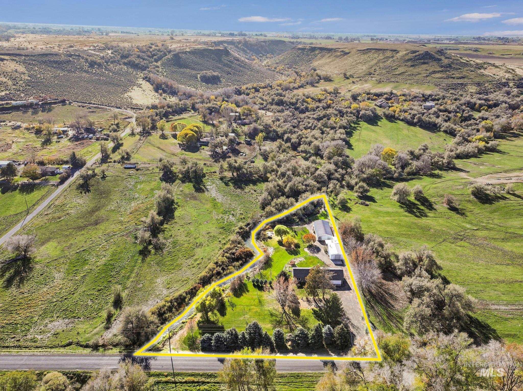 1225 E 4325 N, Buhl, Idaho 83316, 3 Bedrooms, 2 Bathrooms, Residential For Sale, Price $699,000,MLS 98967326