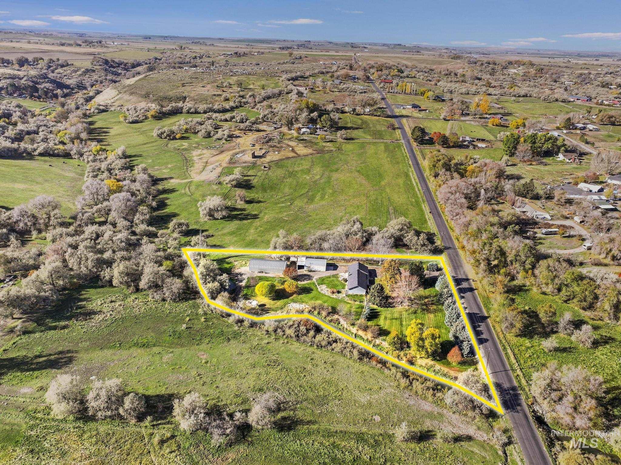 1225 E 4325 N, Buhl, Idaho 83316, 3 Bedrooms, 2 Bathrooms, Residential For Sale, Price $699,000,MLS 98967326