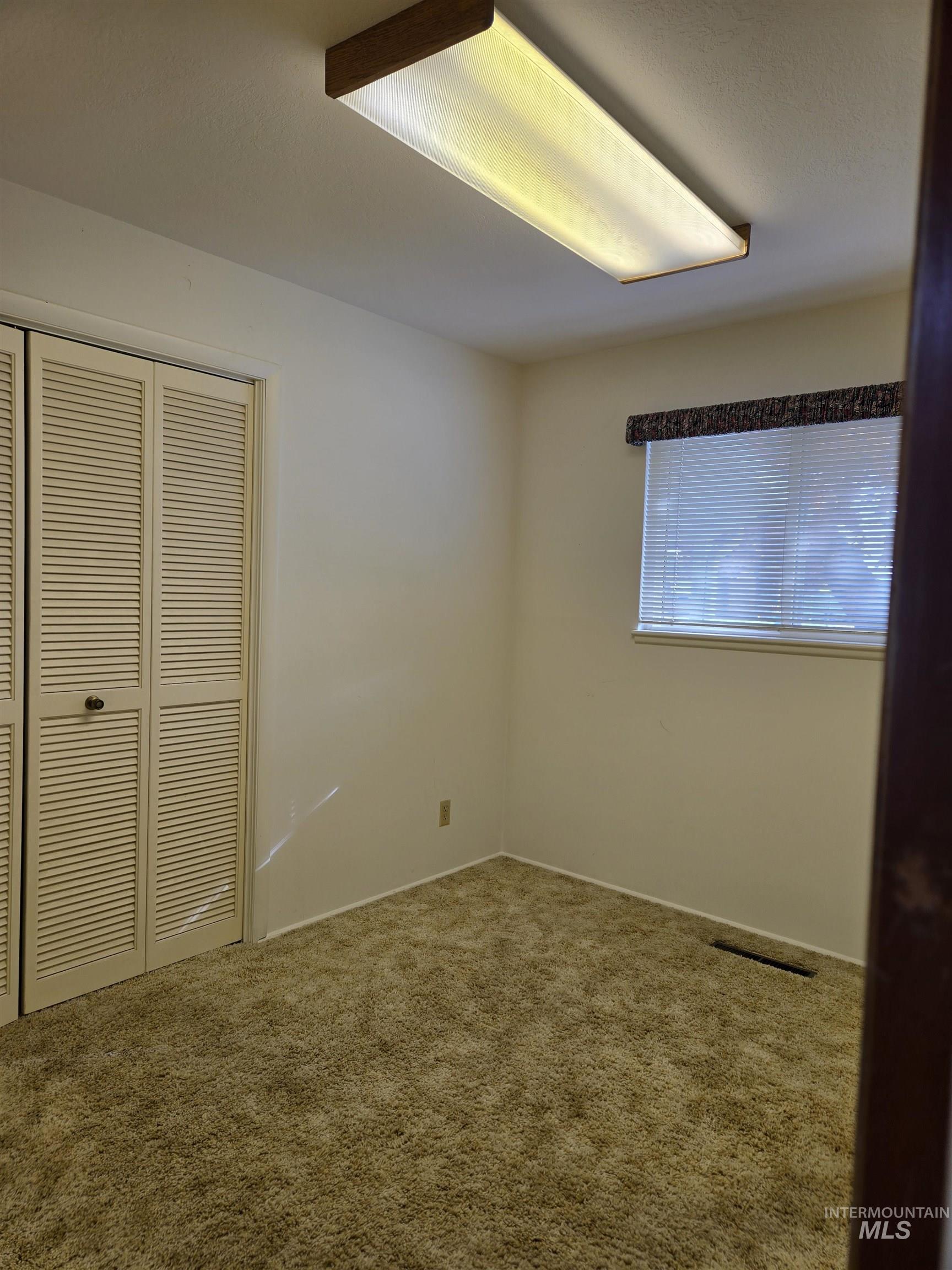 1203 Sears Dr., Ontario, Oregon 97914, 4 Bedrooms, 1.5 Bathrooms, Residential For Sale, Price $384,500,MLS 98967328