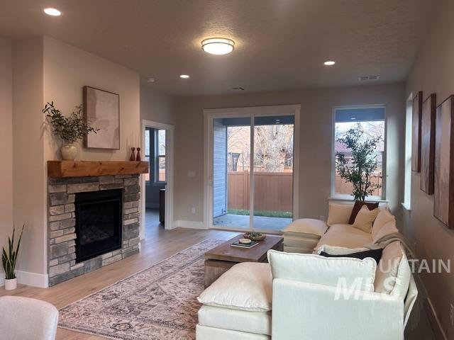 1422 E Prairiefire St, Meridian, Idaho 83646, 3 Bedrooms, 2 Bathrooms, Residential For Sale, Price $469,604,MLS 98967360