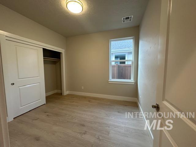 1422 E Prairiefire St, Meridian, Idaho 83646, 3 Bedrooms, 2 Bathrooms, Residential For Sale, Price $469,604,MLS 98967360