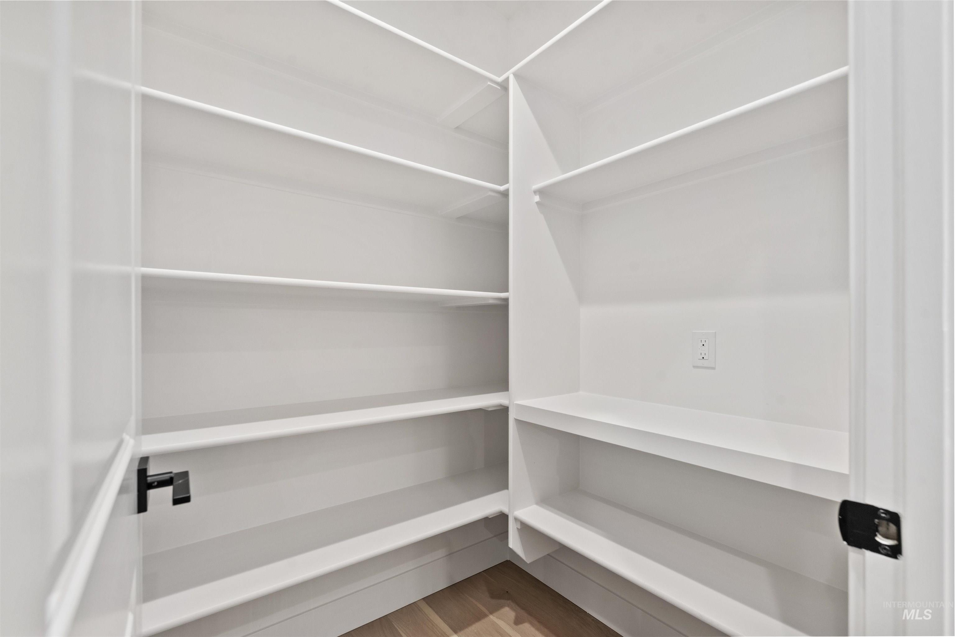 2129 E Blakehurst St, Kuna, Idaho 83634, 4 Bedrooms, 2.5 Bathrooms, Residential For Sale, Price $709,880,MLS 98967363