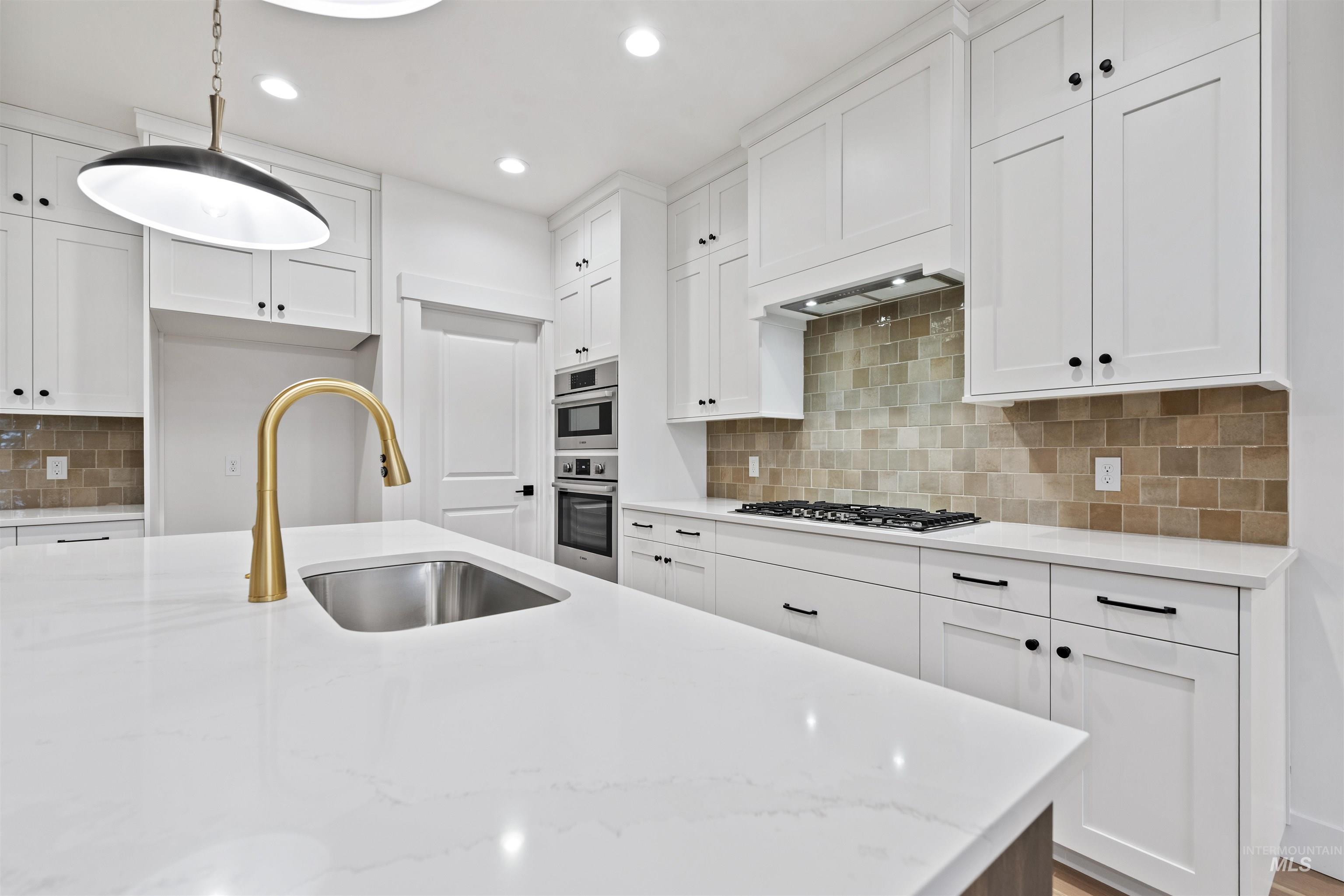 2129 E Blakehurst St, Kuna, Idaho 83634, 4 Bedrooms, 2.5 Bathrooms, Residential For Sale, Price $709,880,MLS 98967363