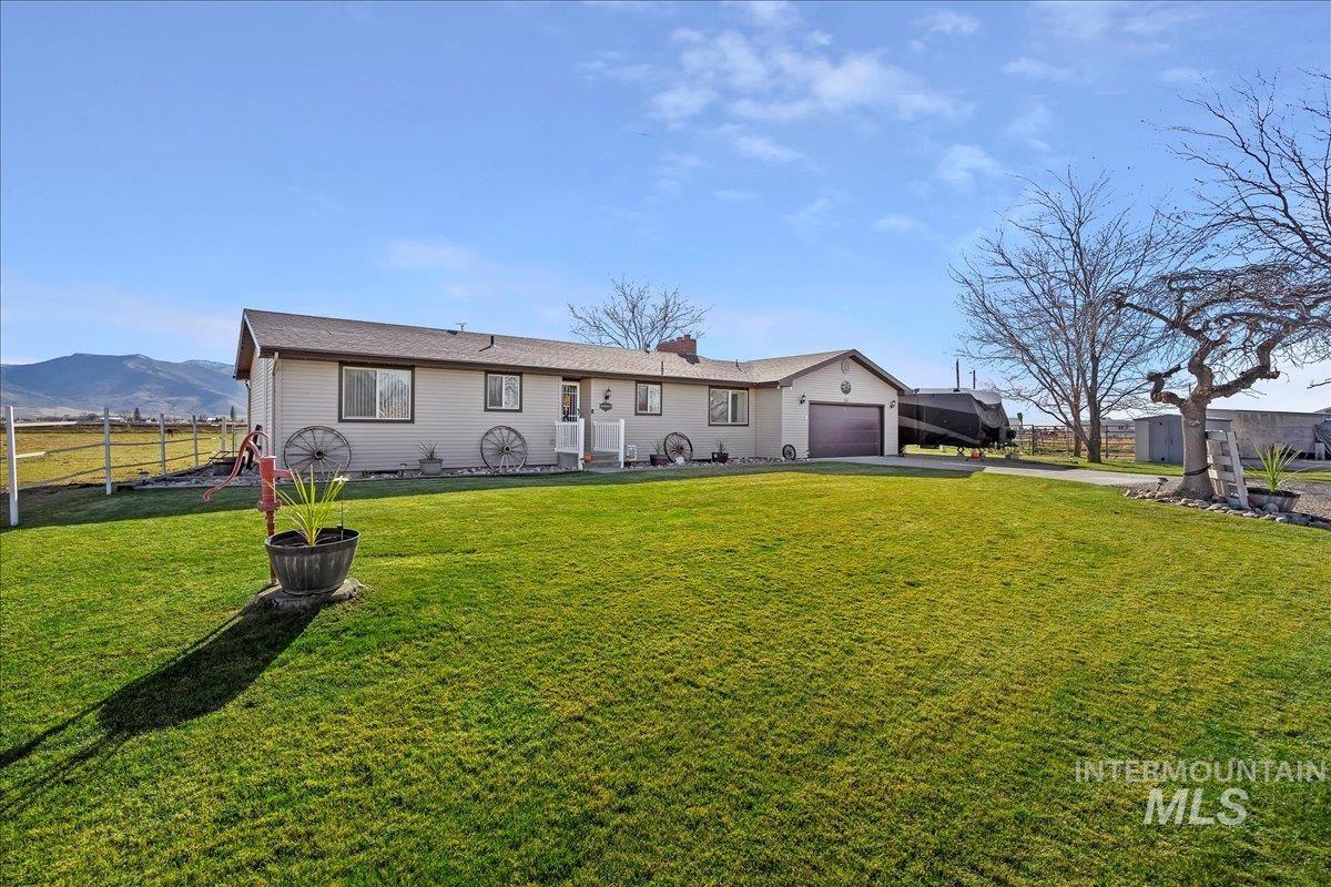 411 Mountain View Ln, Burley, Idaho 83318, 5 Bedrooms, 2 Bathrooms, Residential For Sale, Price $560,000, 98967387