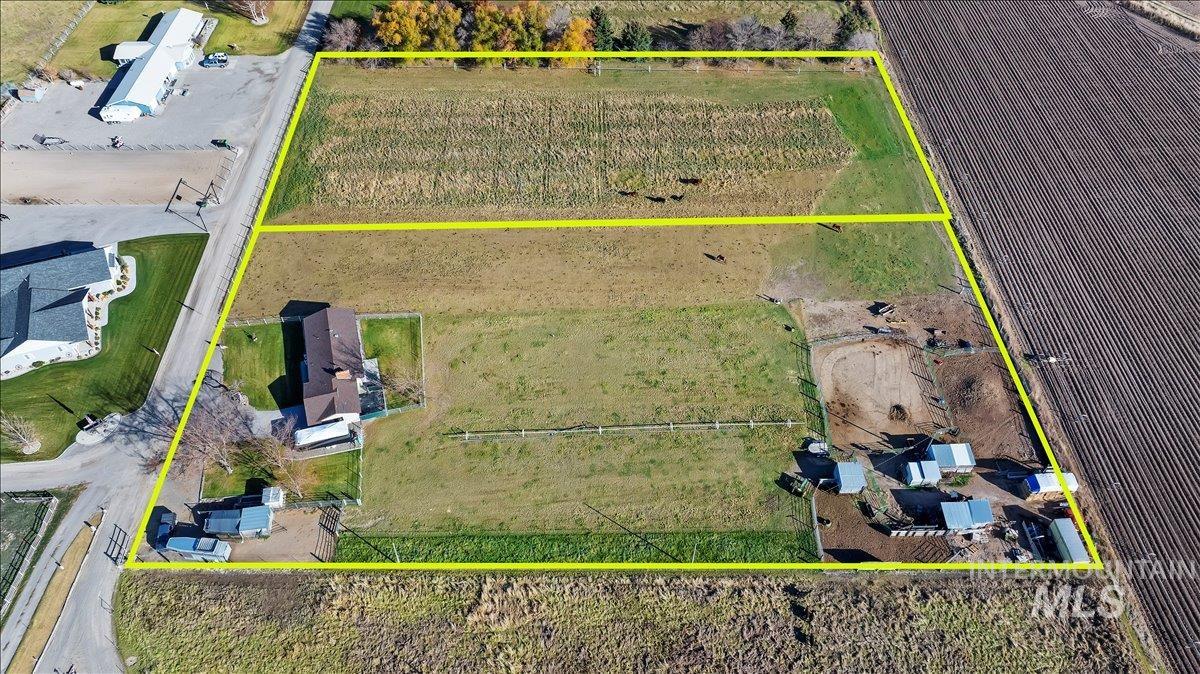 411 Mountain View Ln, Burley, Idaho 83318, 5 Bedrooms, 2 Bathrooms, Residential For Sale, Price $560,000, 98967387