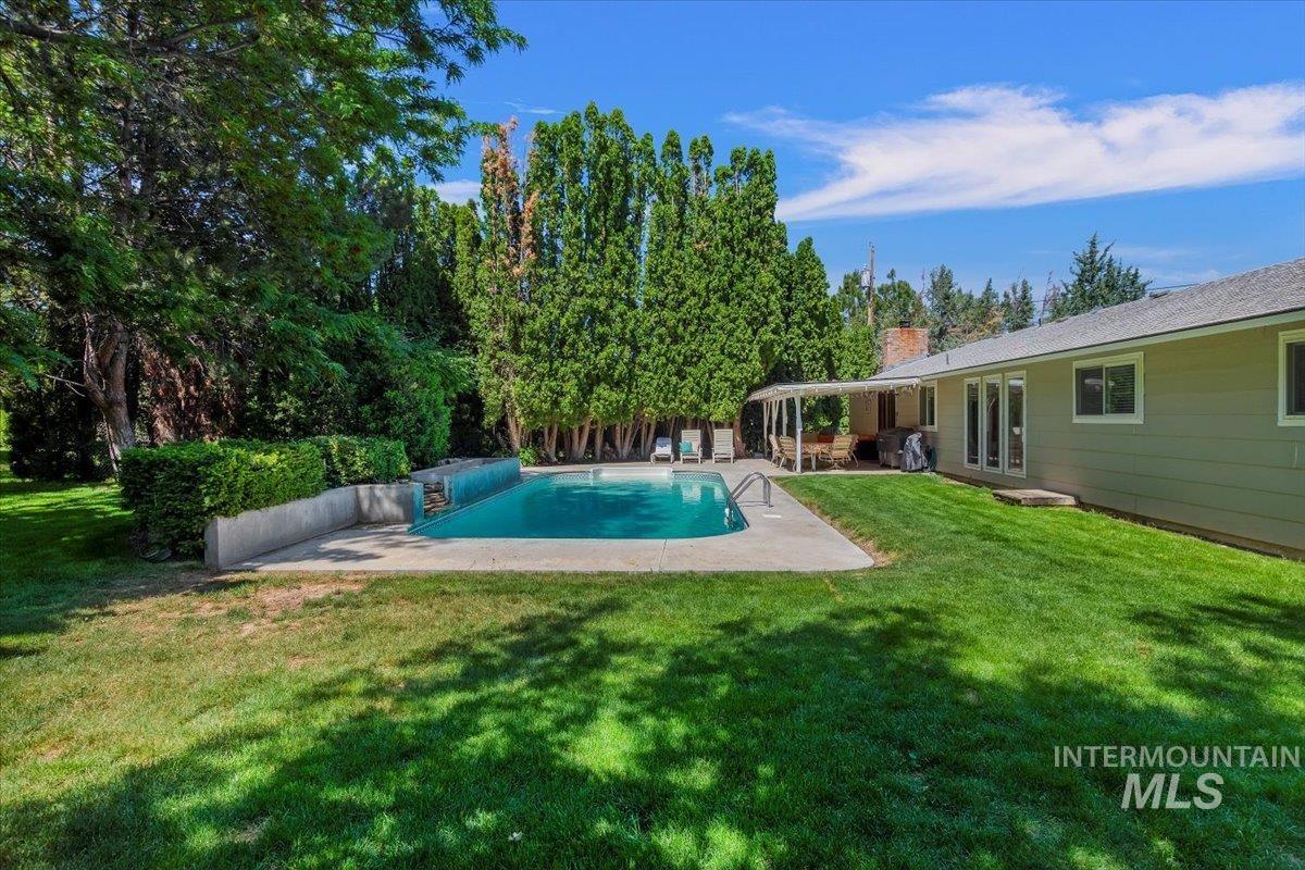 13712 Jarett St., Caldwell, Idaho 83607, 3 Bedrooms, 2.5 Bathrooms, Residential For Sale, Price $524,900,MLS 98967389