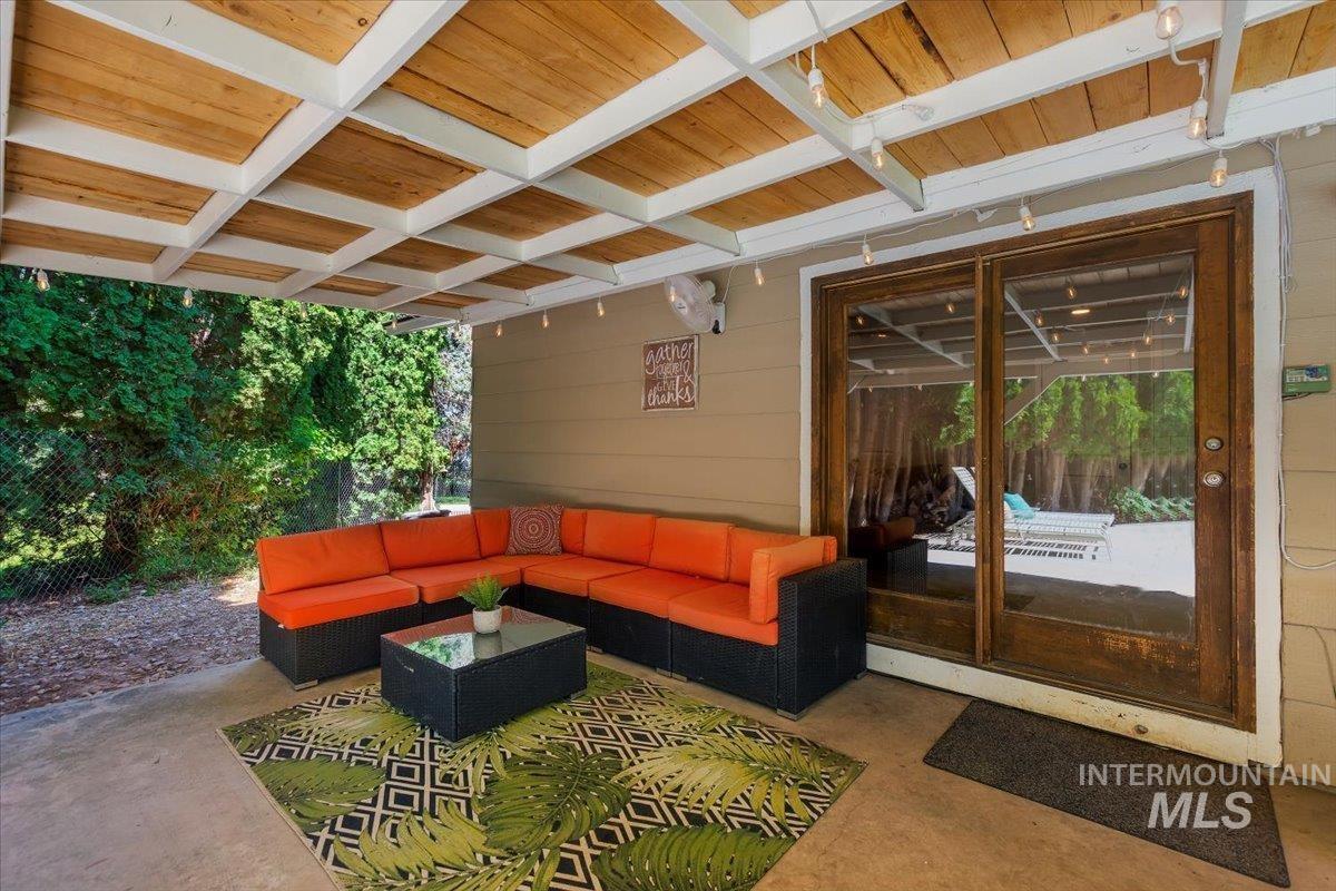 13712 Jarett St., Caldwell, Idaho 83607, 3 Bedrooms, 2.5 Bathrooms, Residential For Sale, Price $524,900,MLS 98967389