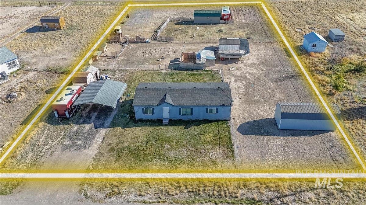 2436 B Oakley Ave, Hollister, Idaho 83301, 3 Bedrooms, 2 Bathrooms, Residential For Sale, Price $327,000, 98967395