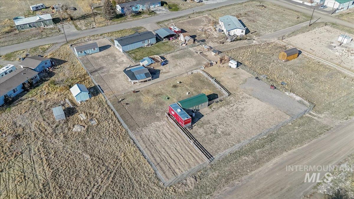 2436 B Oakley Ave, Hollister, Idaho 83301, 3 Bedrooms, 2 Bathrooms, Residential For Sale, Price $327,000, 98967395