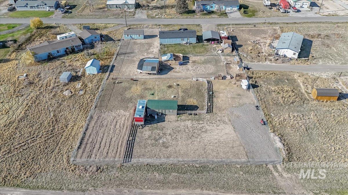 2436 B Oakley Ave, Hollister, Idaho 83301, 3 Bedrooms, 2 Bathrooms, Residential For Sale, Price $327,000, 98967395