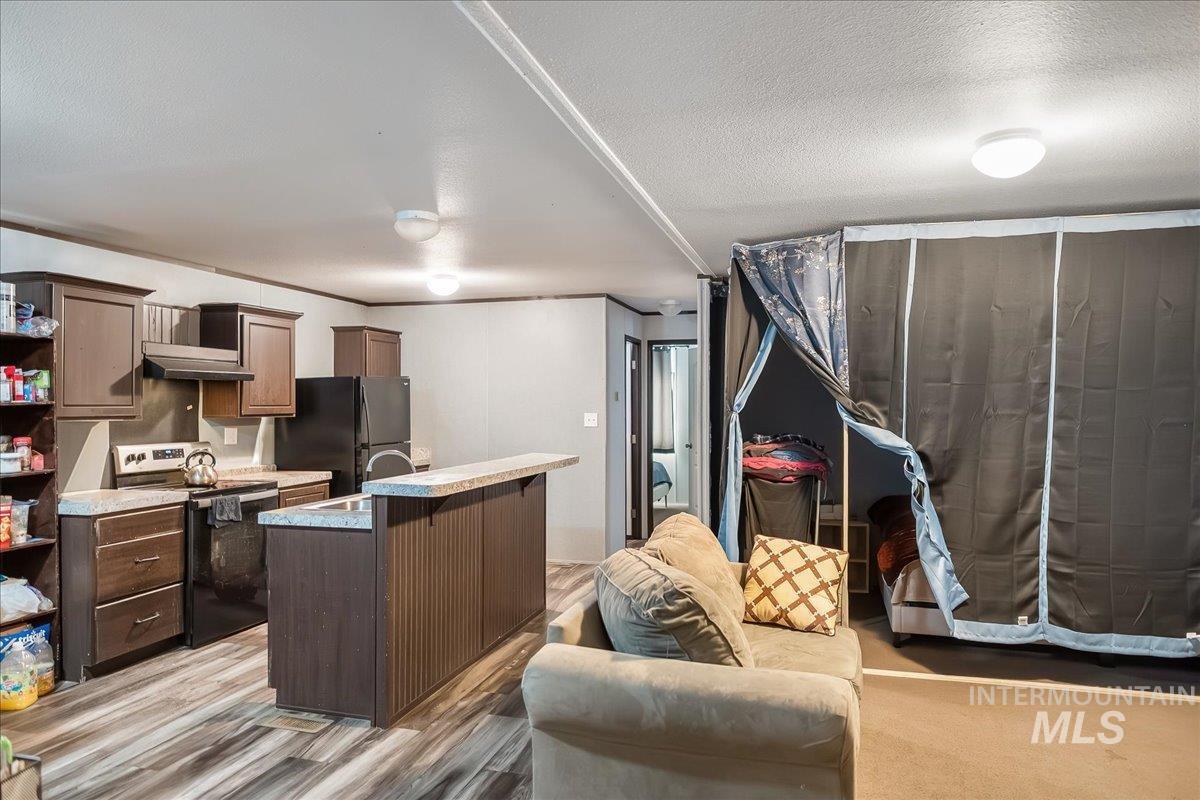 2436 B Oakley Ave, Hollister, Idaho 83301, 3 Bedrooms, 2 Bathrooms, Residential For Sale, Price $327,000, 98967395