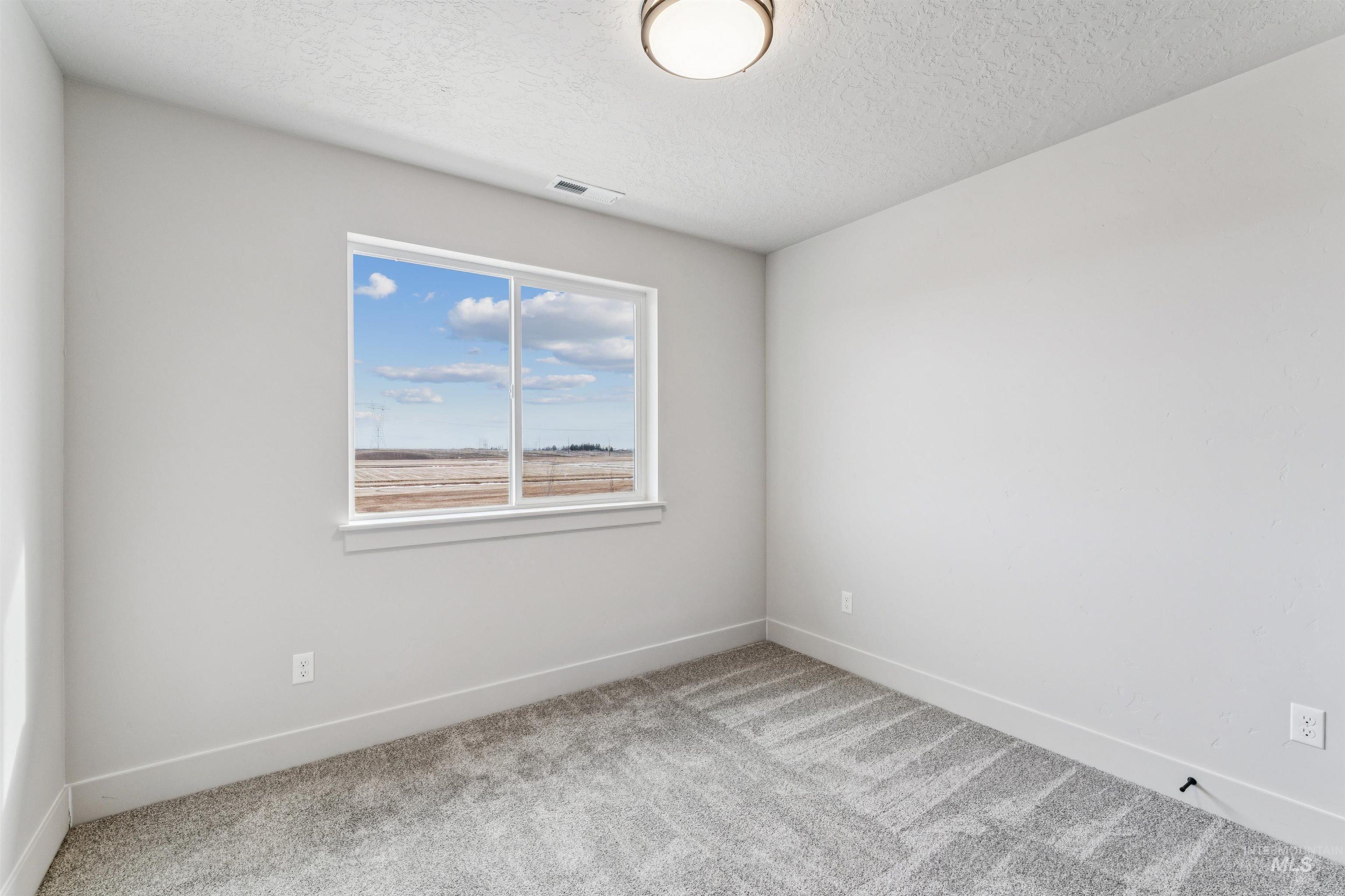 320 E Mayfield Springs Blvd, Mayfield, Idaho 83716, 3 Bedrooms, 2.5 Bathrooms, Residential For Sale, Price $469,000, 98967402