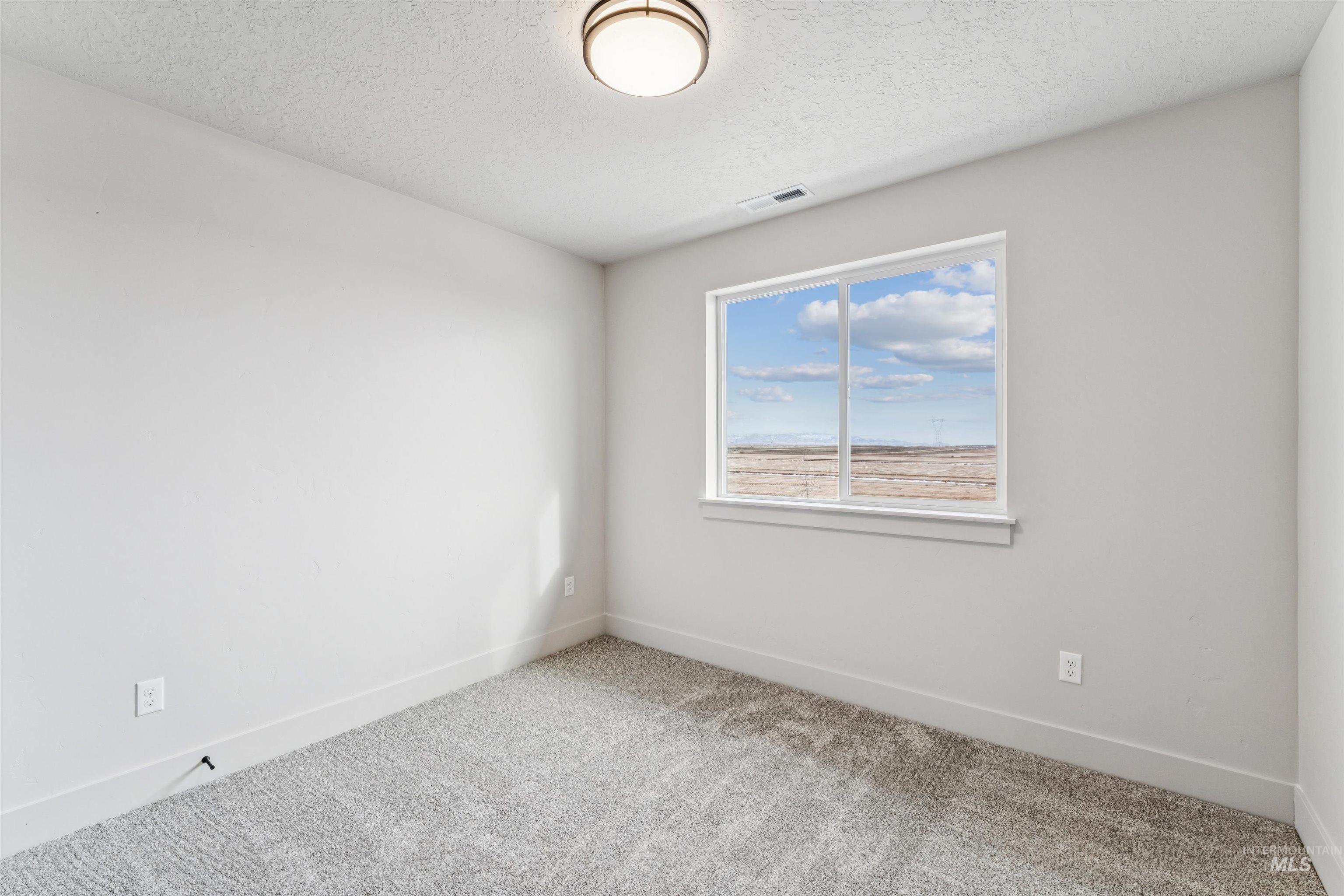 320 E Mayfield Springs Blvd, Mayfield, Idaho 83716, 3 Bedrooms, 2.5 Bathrooms, Residential For Sale, Price $469,000, 98967402