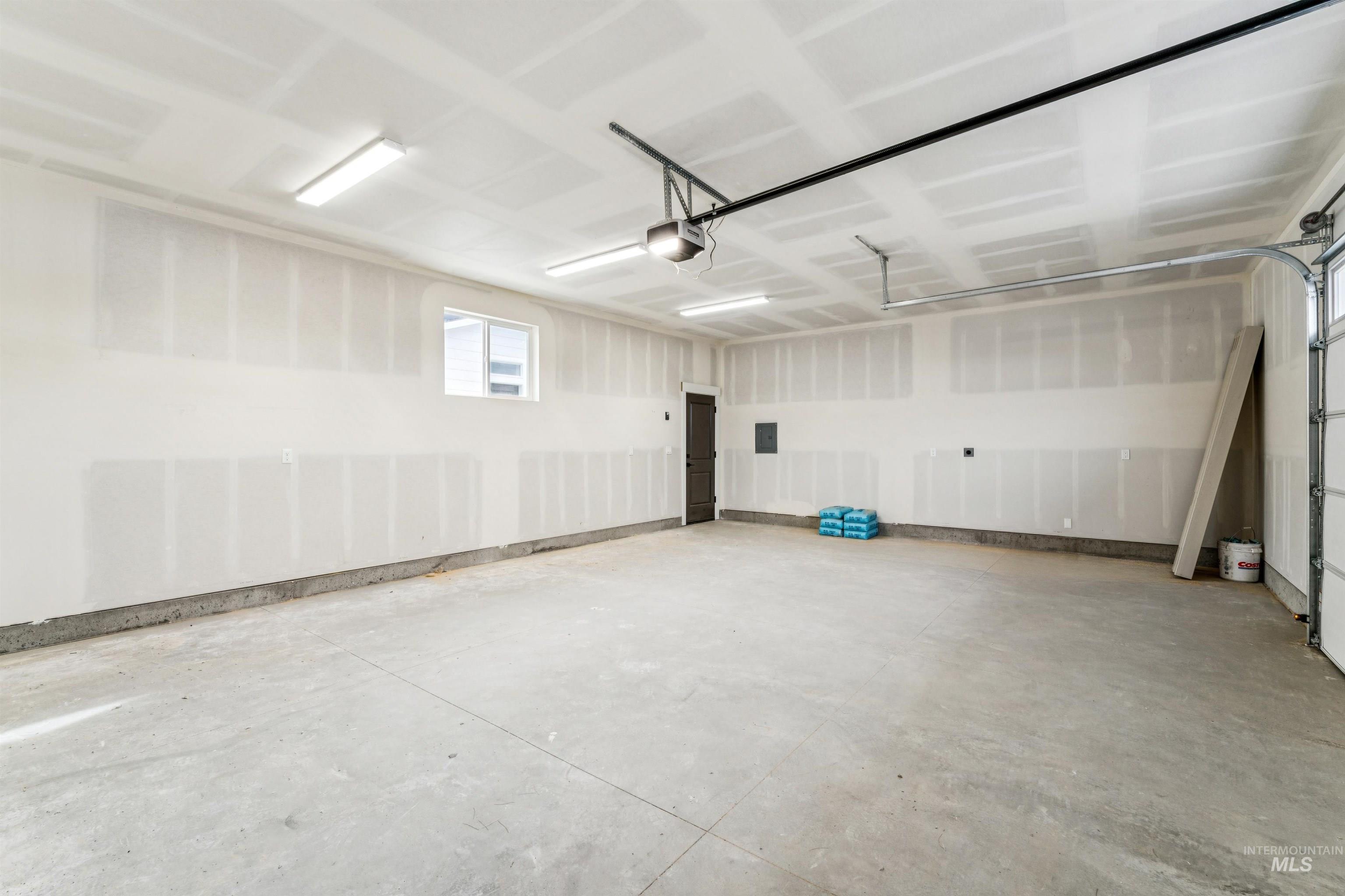 320 E Mayfield Springs Blvd, Mayfield, Idaho 83716, 3 Bedrooms, 2.5 Bathrooms, Residential For Sale, Price $469,000, 98967402