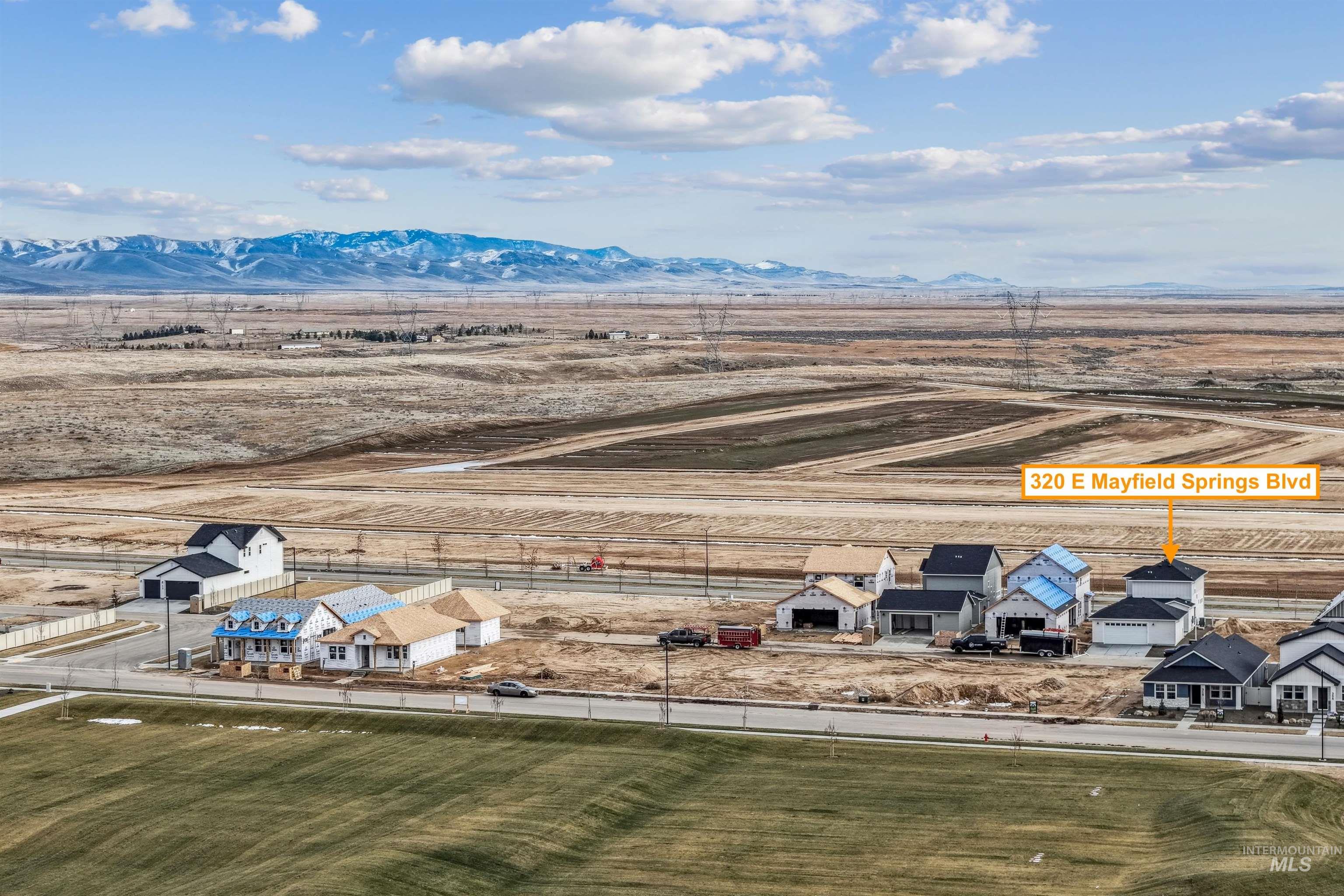 320 E Mayfield Springs Blvd, Mayfield, Idaho 83716, 3 Bedrooms, 2.5 Bathrooms, Residential For Sale, Price $469,000, 98967402