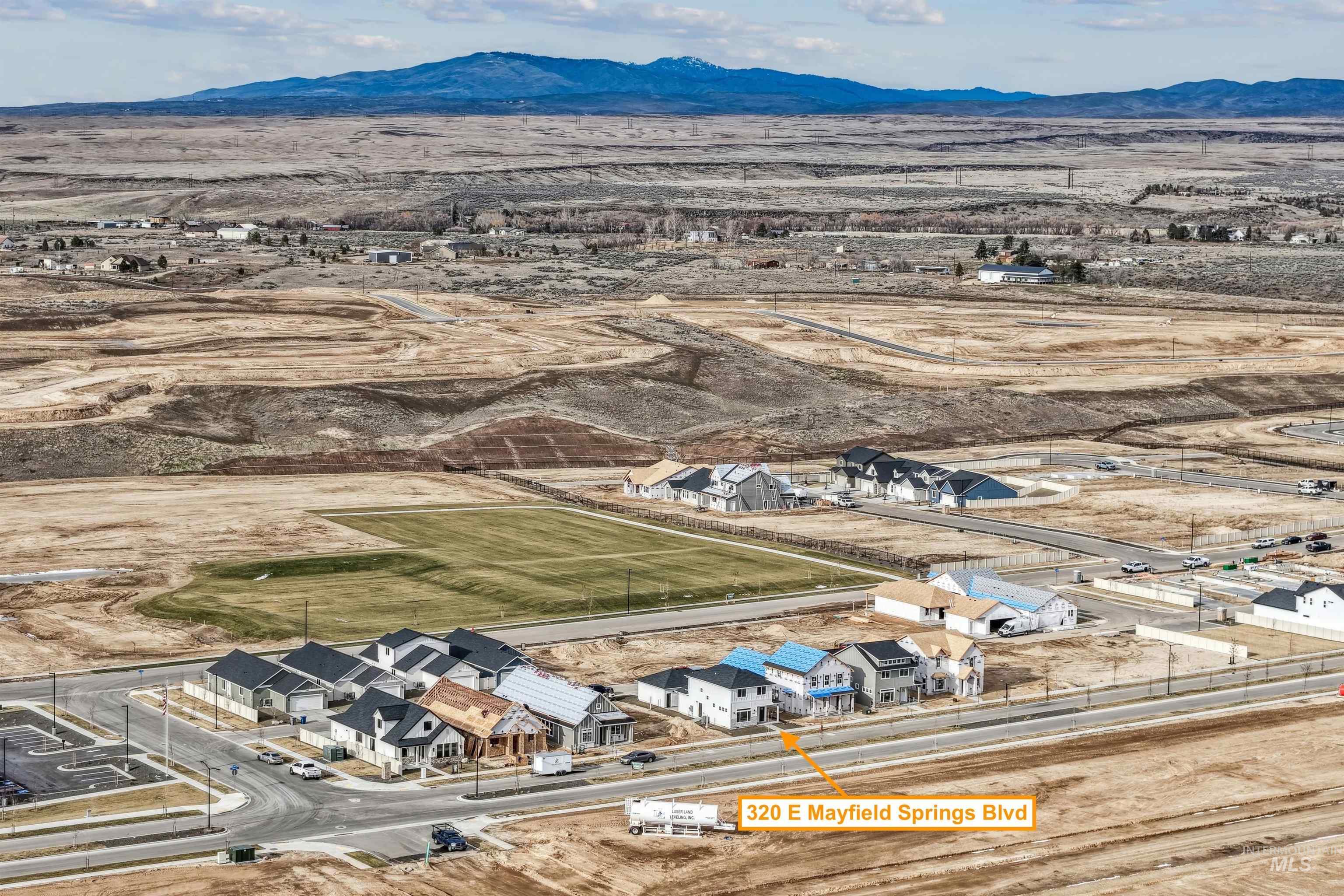 320 E Mayfield Springs Blvd, Mayfield, Idaho 83716, 3 Bedrooms, 2.5 Bathrooms, Residential For Sale, Price $469,000, 98967402