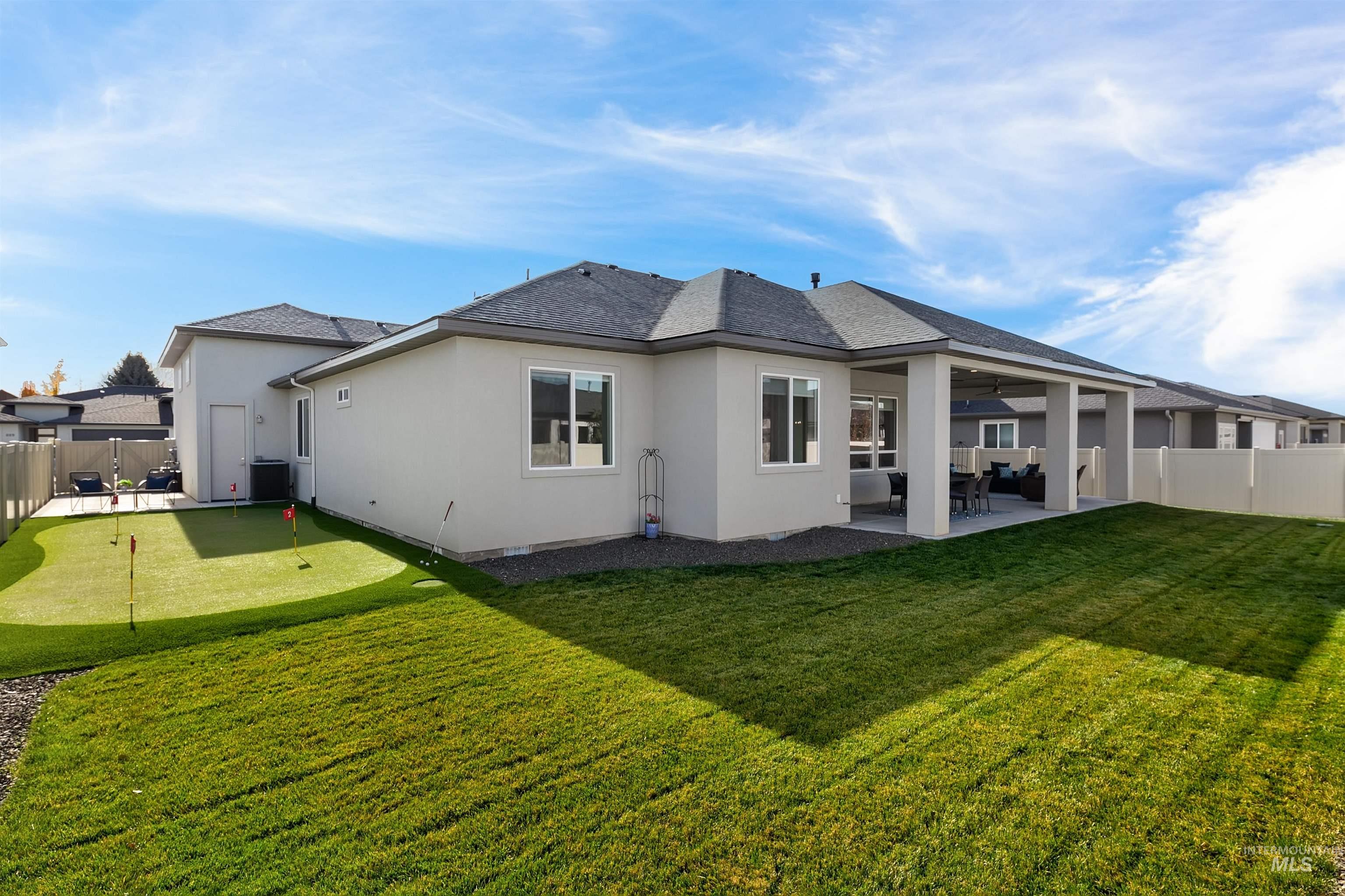 902 W Loretta St, Meridian, Idaho 83646, 3 Bedrooms, 2.5 Bathrooms, Residential For Sale, Price $749,900,MLS 98967404