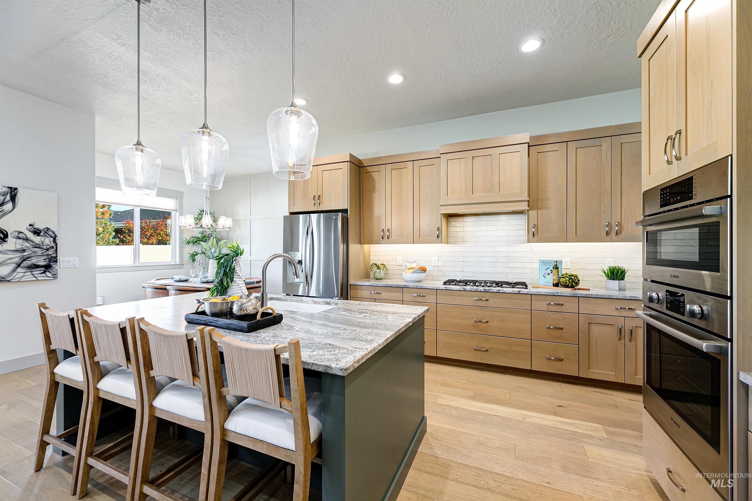 902 W Loretta St, Meridian, Idaho 83646, 3 Bedrooms, 2.5 Bathrooms, Residential For Sale, Price $749,900,MLS 98967404