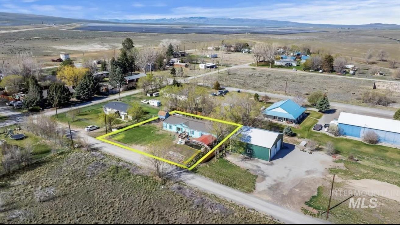 1516 N 2290 E, Rogerson, Idaho 83302, 4 Bedrooms, 2 Bathrooms, Residential For Sale, Price $250,000, 98967407