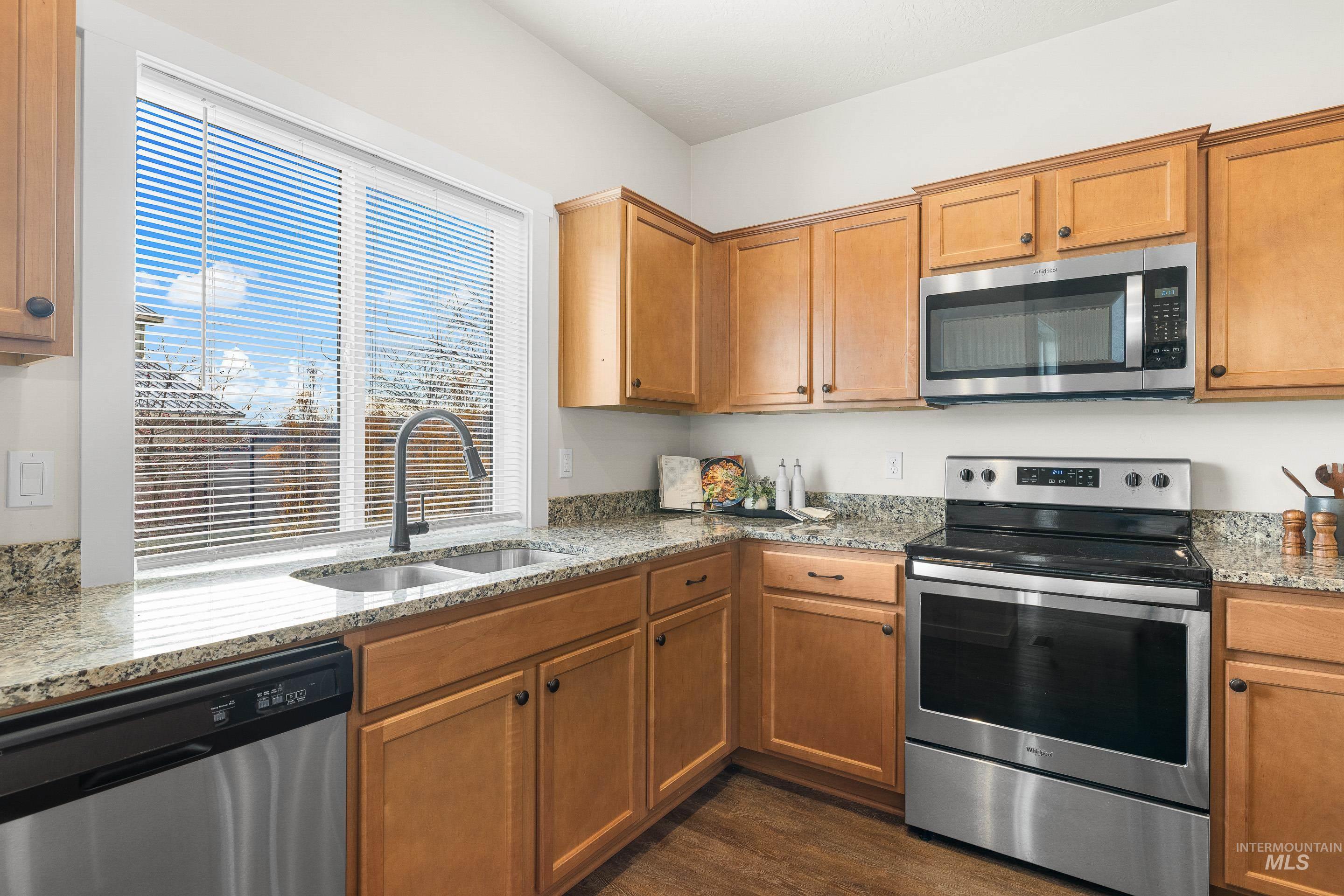 5685 W Song Sparrow St, Boise, Idaho 83714, 3 Bedrooms, 2 Bathrooms, Residential For Sale, Price $460,000,MLS 98967422