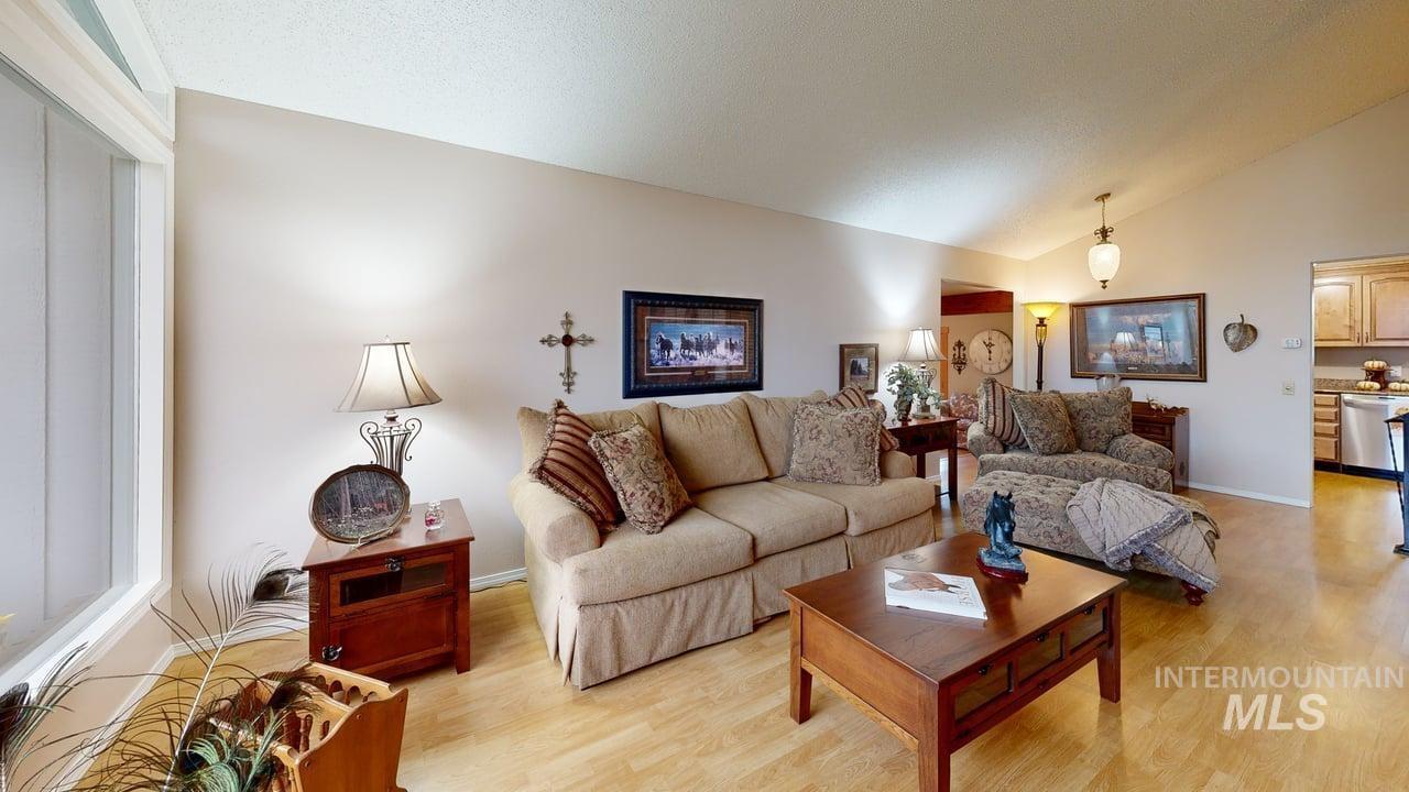 1206 21st Ave, Clarkston, Washington 99403, 3 Bedrooms, 2 Bathrooms, Residential For Sale, Price $449,000,MLS 98967425