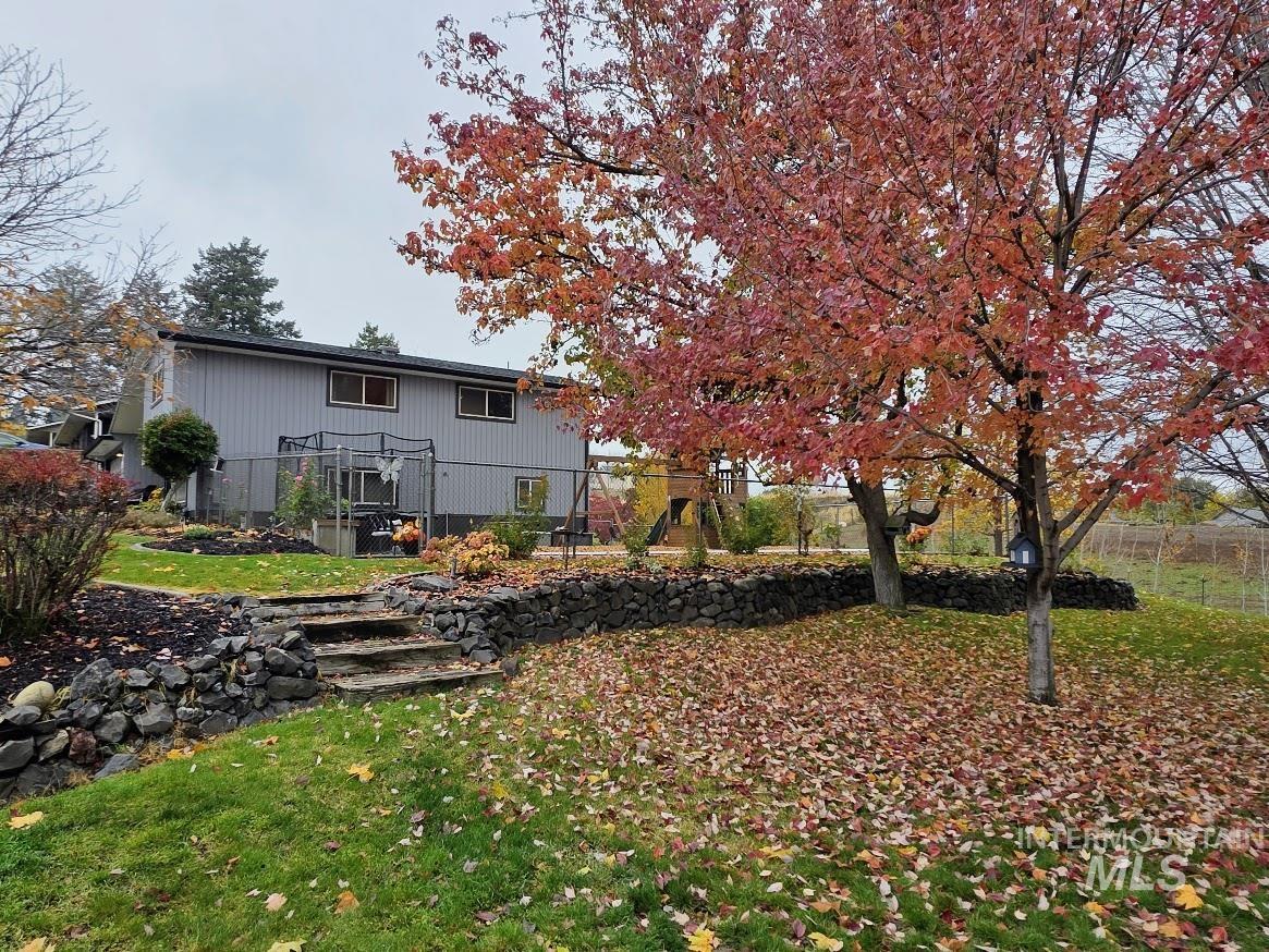 1206 21st Ave, Clarkston, Washington 99403, 3 Bedrooms, 2 Bathrooms, Residential For Sale, Price $449,000,MLS 98967425