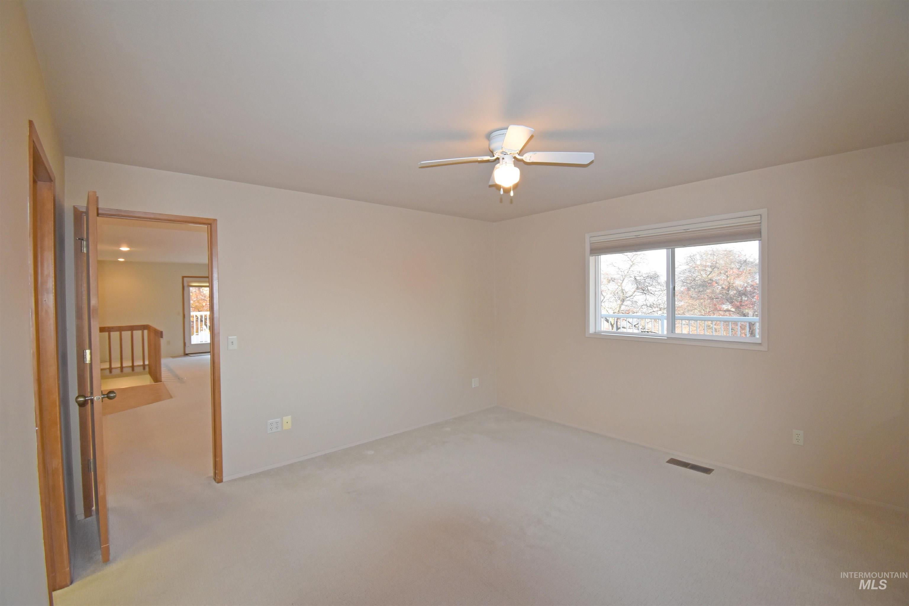 405 Crestline Circle Drive, Lewiston, Idaho 83501, 3 Bedrooms, 3 Bathrooms, Residential For Sale, Price $471,800,MLS 98967428