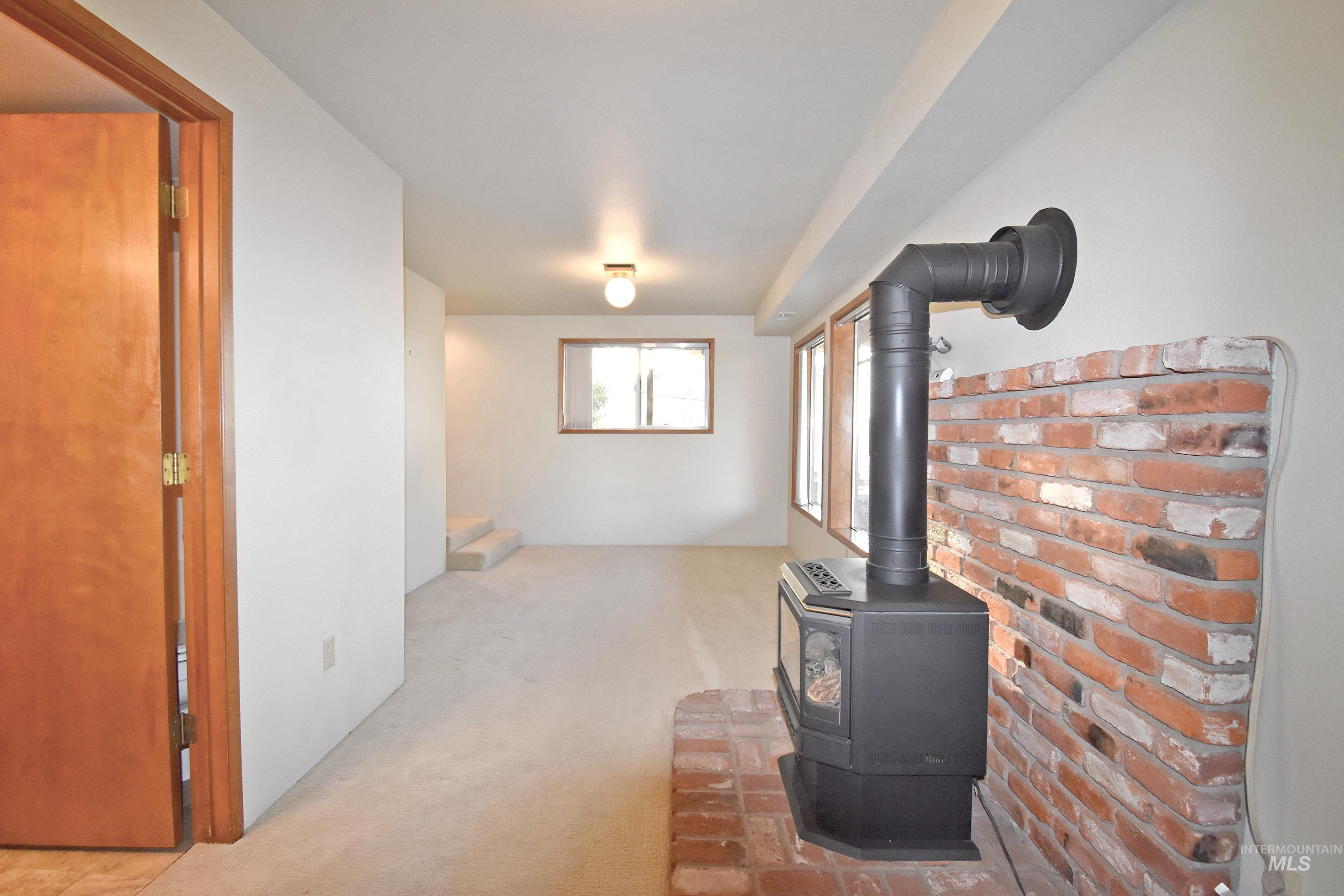 405 Crestline Circle Drive, Lewiston, Idaho 83501, 3 Bedrooms, 3 Bathrooms, Residential For Sale, Price $471,800,MLS 98967428