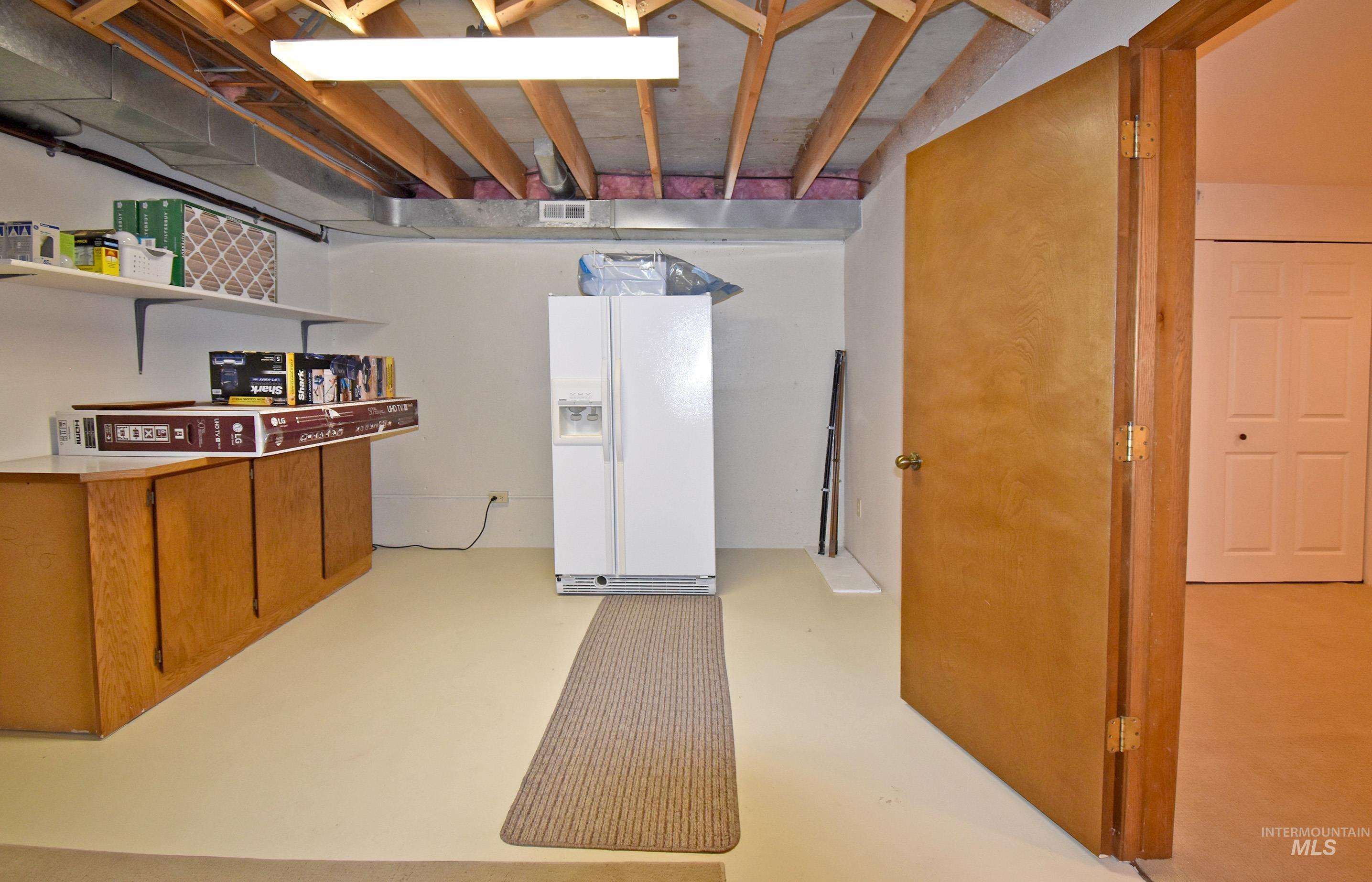 405 Crestline Circle Drive, Lewiston, Idaho 83501, 3 Bedrooms, 3 Bathrooms, Residential For Sale, Price $471,800,MLS 98967428