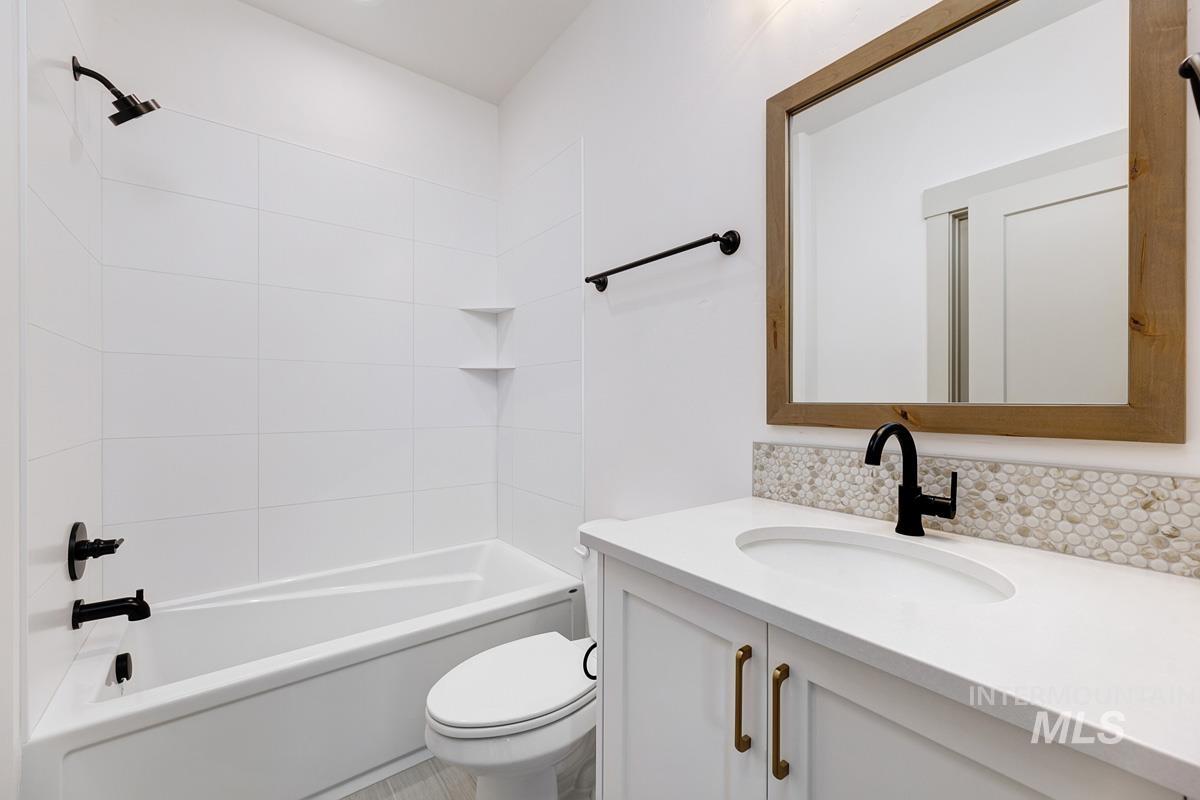 14041 N Hornbill Way, Boise, Idaho 83714, 5 Bedrooms, 4.5 Bathrooms, Residential For Sale, Price $1,354,328,MLS 98967429