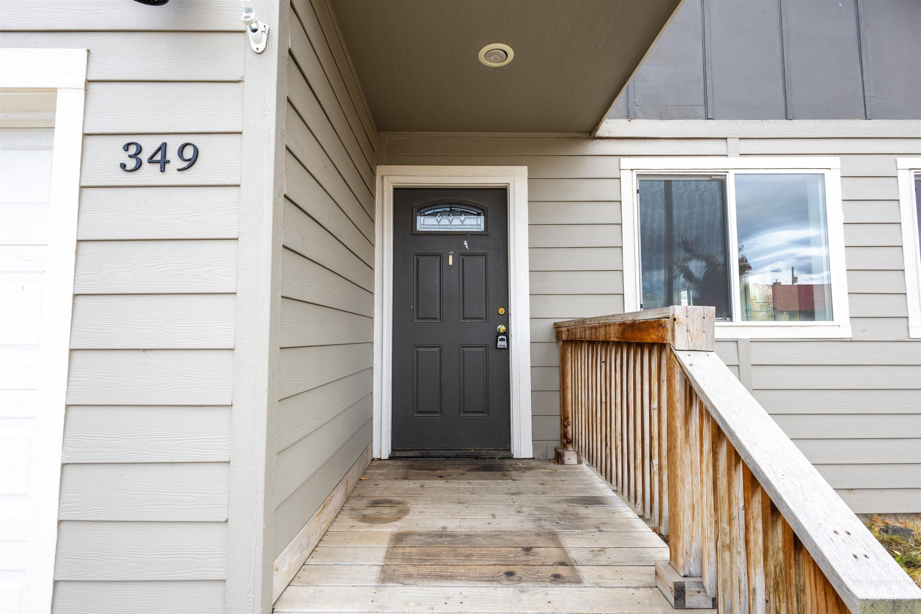 349 W Idaho St, Weiser, Idaho 83672, 3 Bedrooms, 2 Bathrooms, Residential For Sale, Price $297,000,MLS 98967442