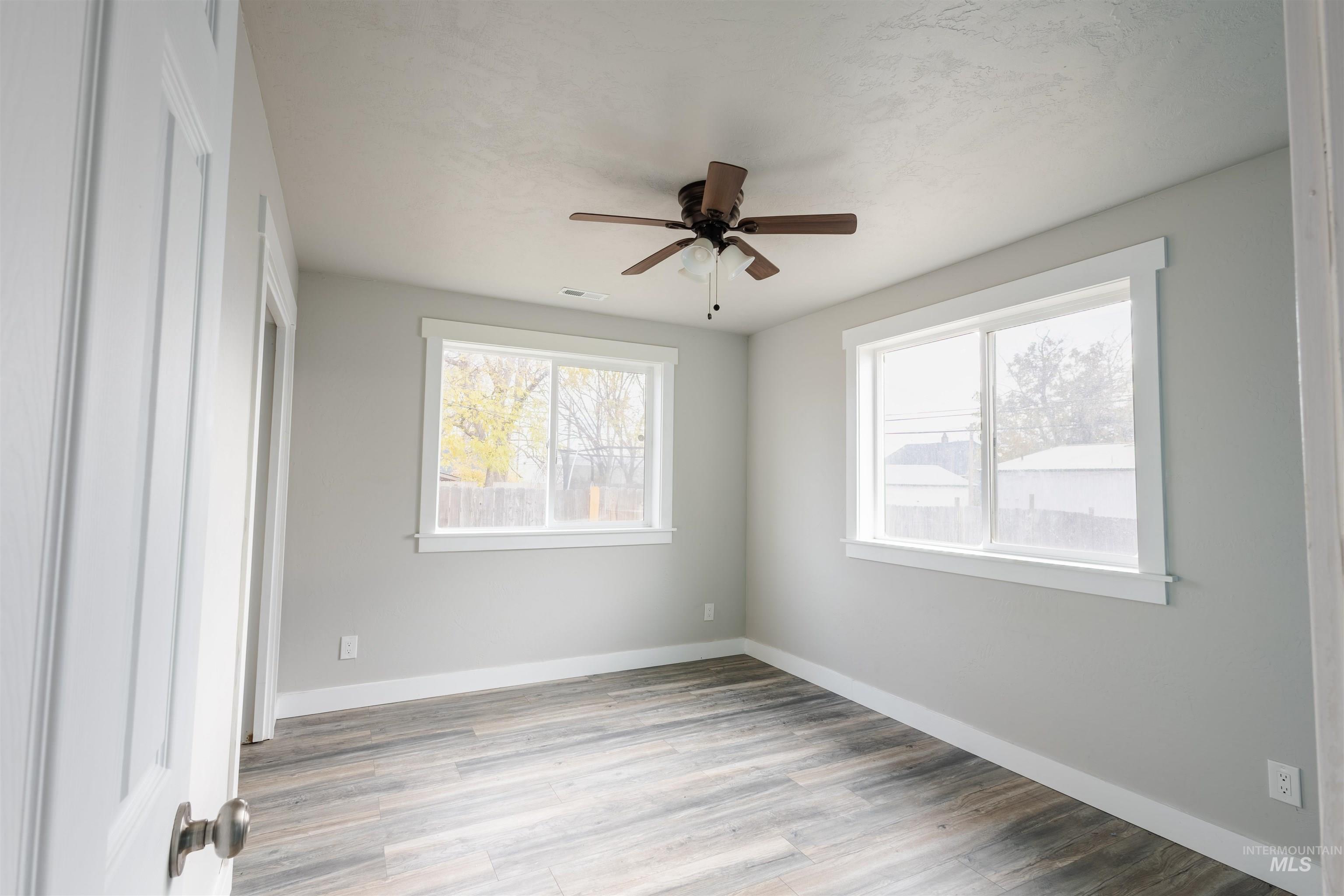 349 W Idaho St, Weiser, Idaho 83672, 3 Bedrooms, 2 Bathrooms, Residential For Sale, Price $297,000,MLS 98967442