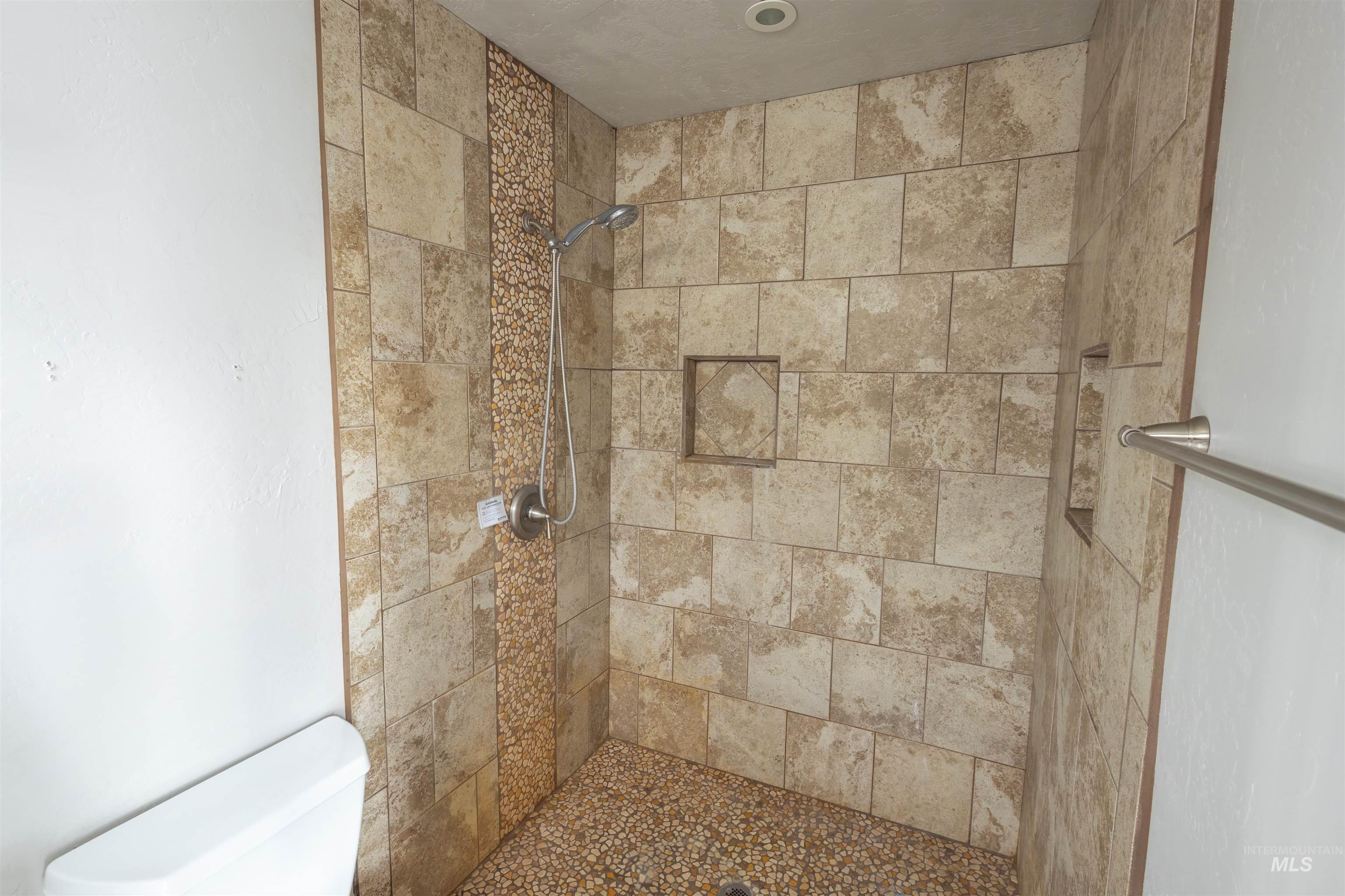 349 W Idaho St, Weiser, Idaho 83672, 3 Bedrooms, 2 Bathrooms, Residential For Sale, Price $297,000,MLS 98967442