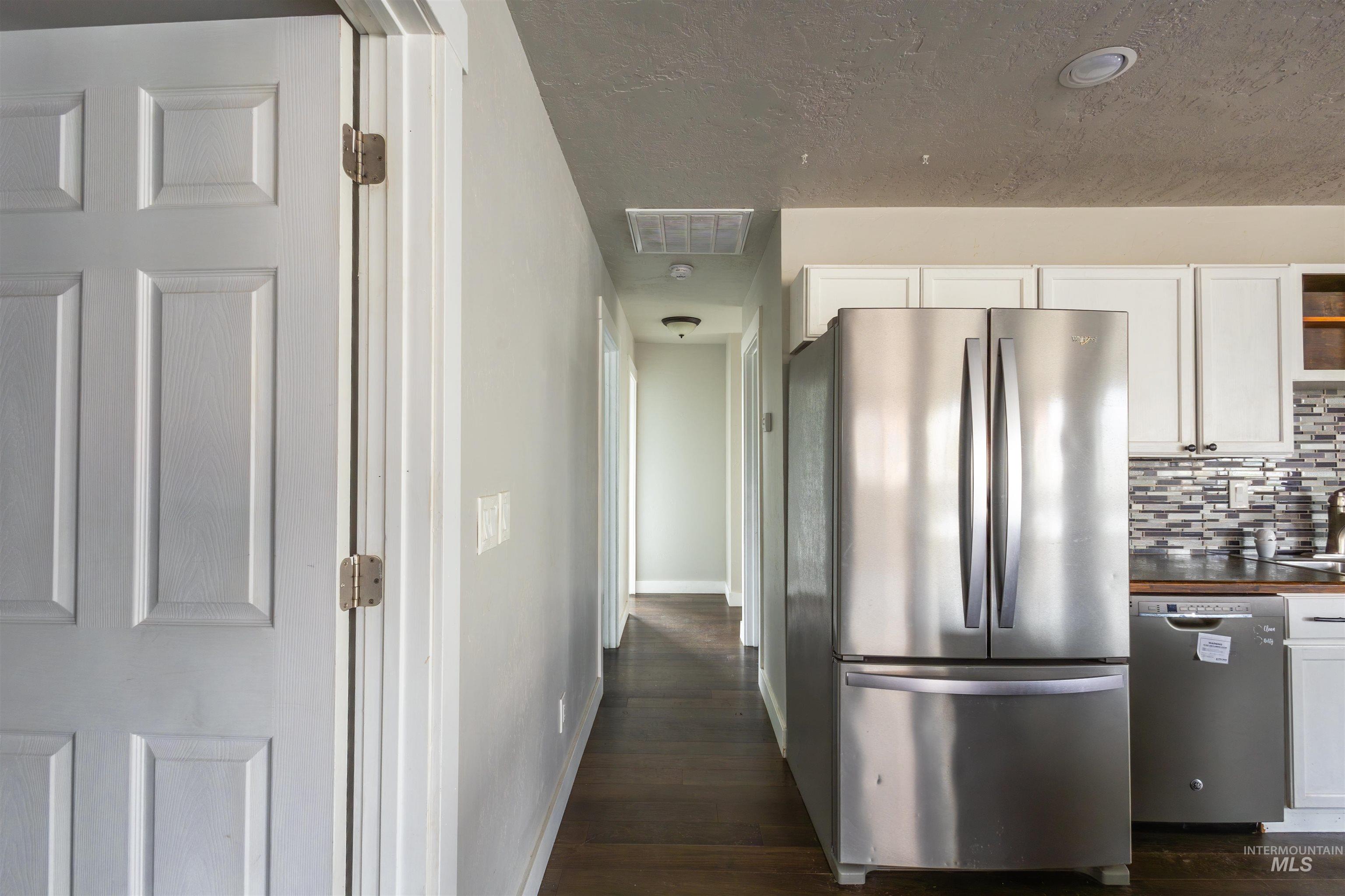 349 W Idaho St, Weiser, Idaho 83672, 3 Bedrooms, 2 Bathrooms, Residential For Sale, Price $297,000,MLS 98967442