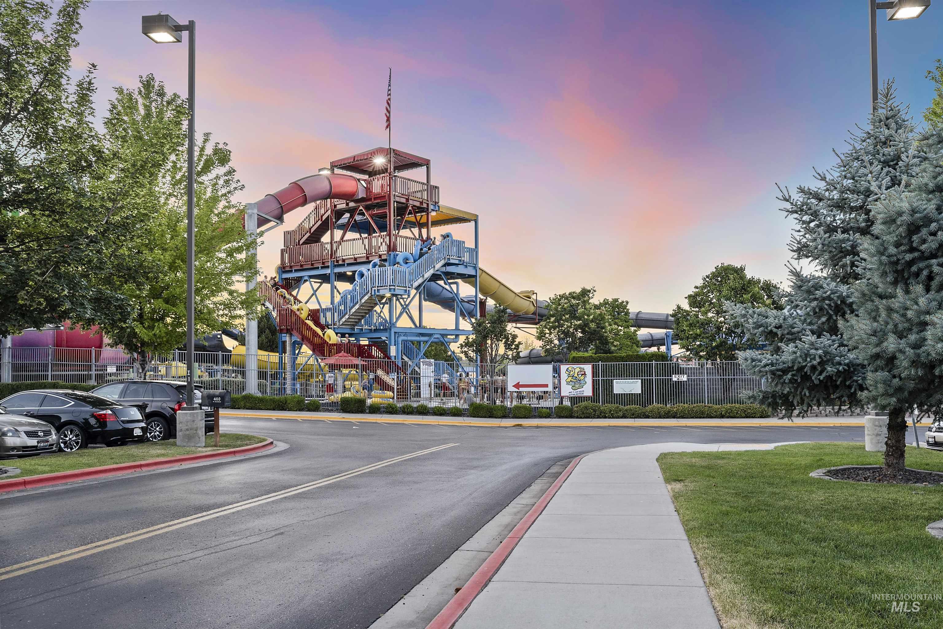 29 N Feather Reed Ave., Meridian, Idaho 83642, 3 Bedrooms, 2.5 Bathrooms, Residential For Sale, Price $619,900,MLS 98967446