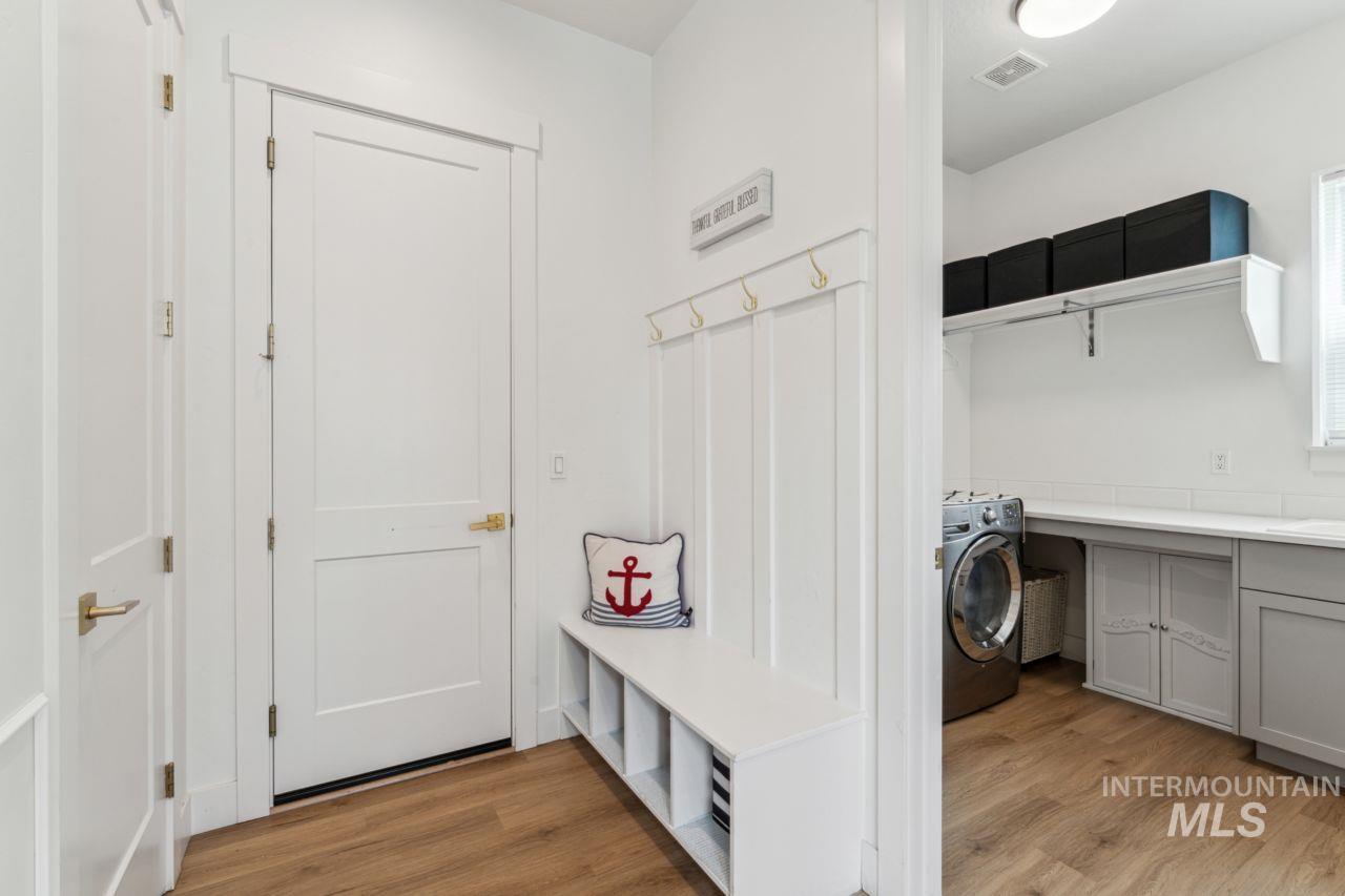 5379 S Mesa Trail Pl, Meridian, Idaho 83642, 4 Bedrooms, 3.5 Bathrooms, Residential For Sale, Price $1,145,000,MLS 98967449