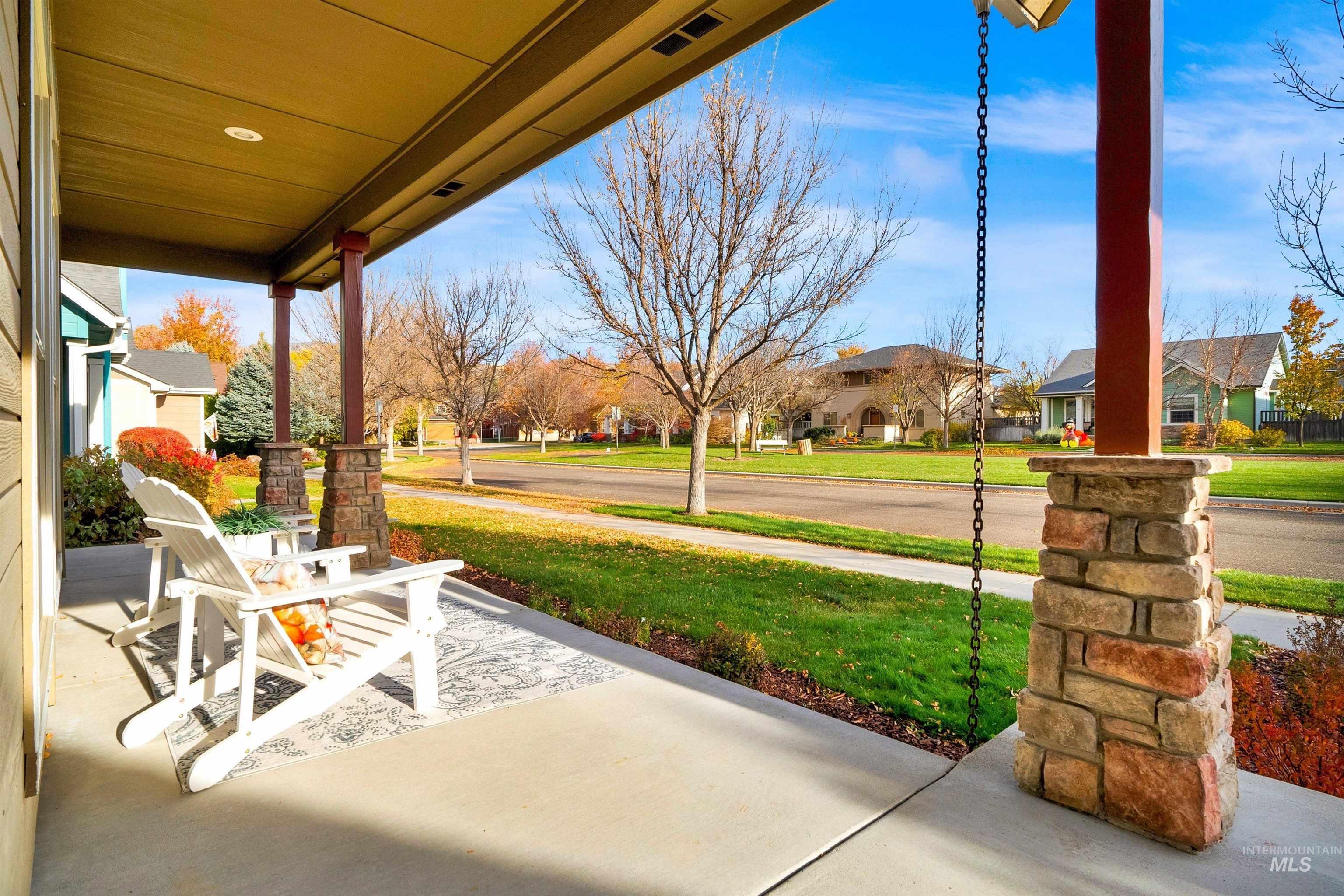 12733 N 10th Avenue, Boise, Idaho 83714-9333, 4 Bedrooms, 2.5 Bathrooms, Residential For Sale, Price $634,900,MLS 98967454