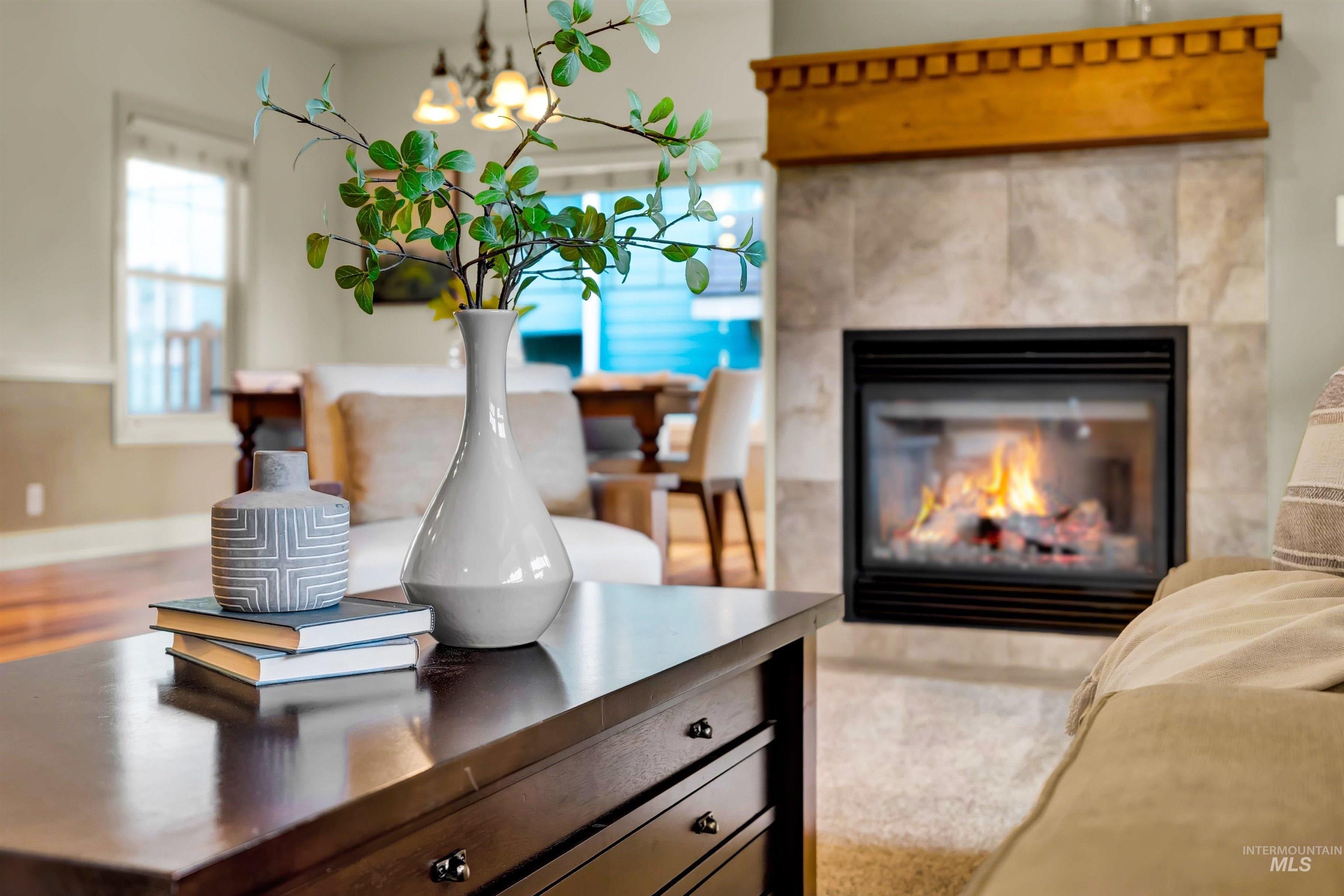 12733 N 10th Avenue, Boise, Idaho 83714-9333, 4 Bedrooms, 2.5 Bathrooms, Residential For Sale, Price $634,900,MLS 98967454