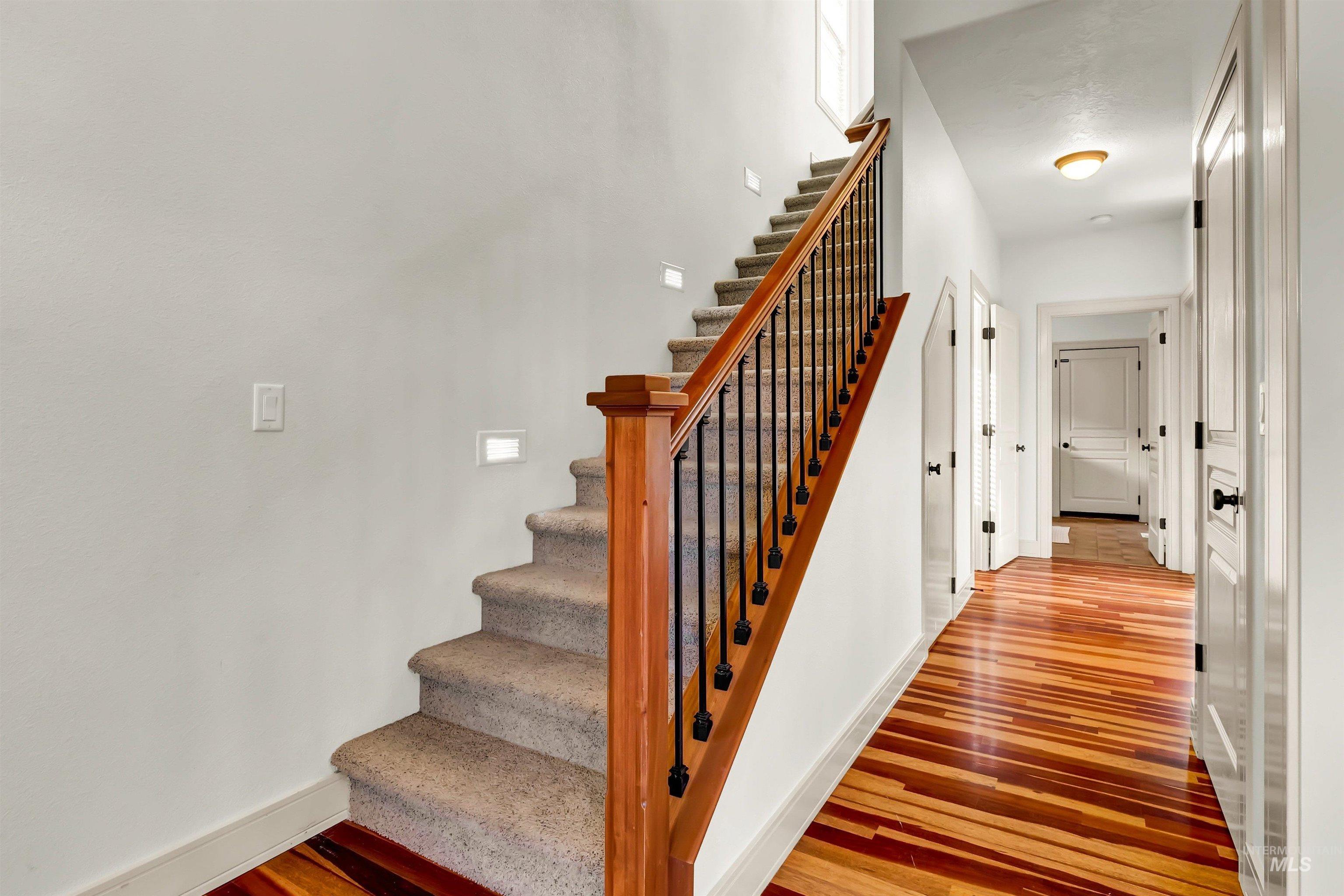 12733 N 10th Avenue, Boise, Idaho 83714-9333, 4 Bedrooms, 2.5 Bathrooms, Residential For Sale, Price $634,900,MLS 98967454