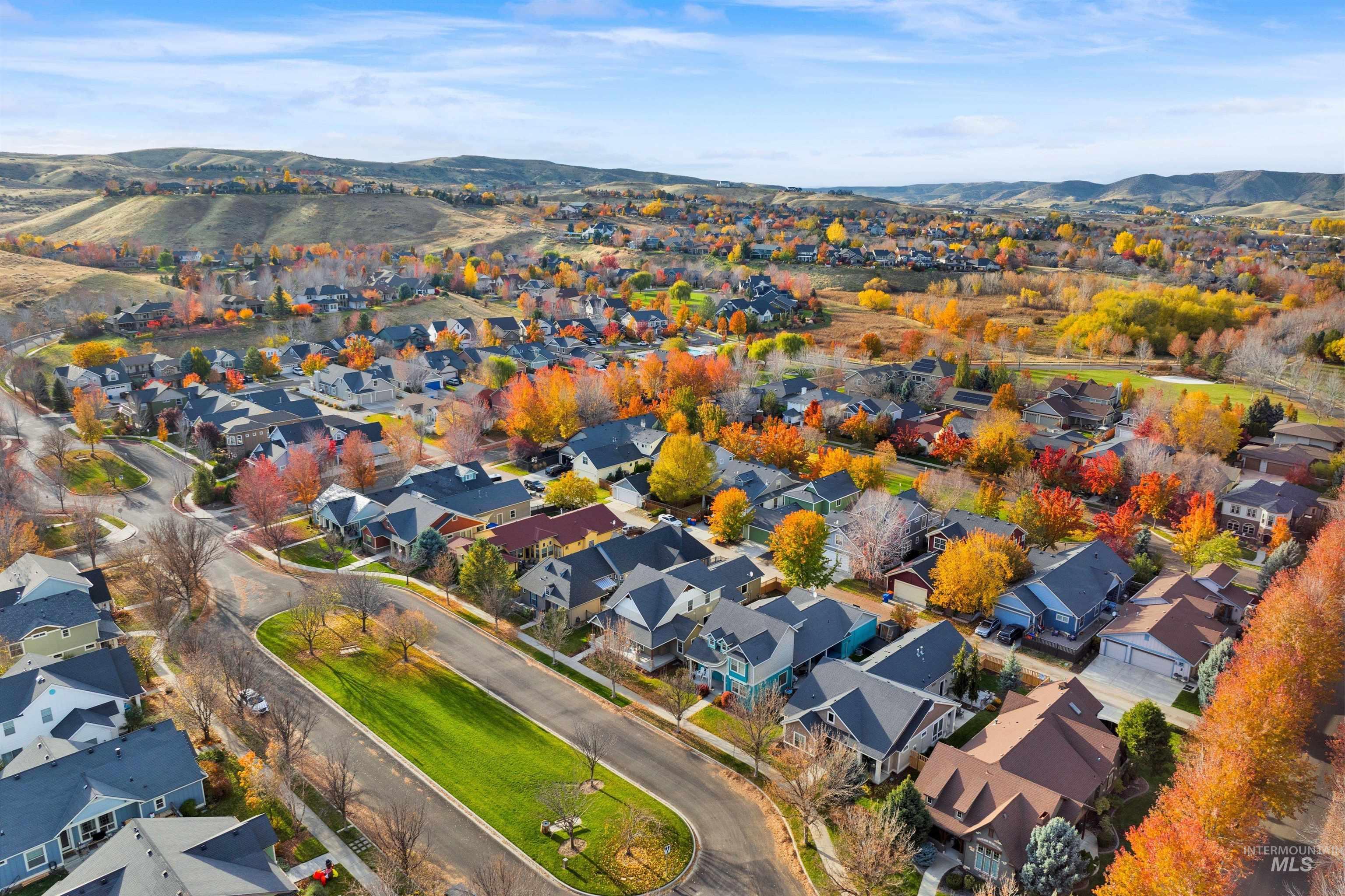 12733 N 10th Avenue, Boise, Idaho 83714-9333, 4 Bedrooms, 2.5 Bathrooms, Residential For Sale, Price $634,900,MLS 98967454