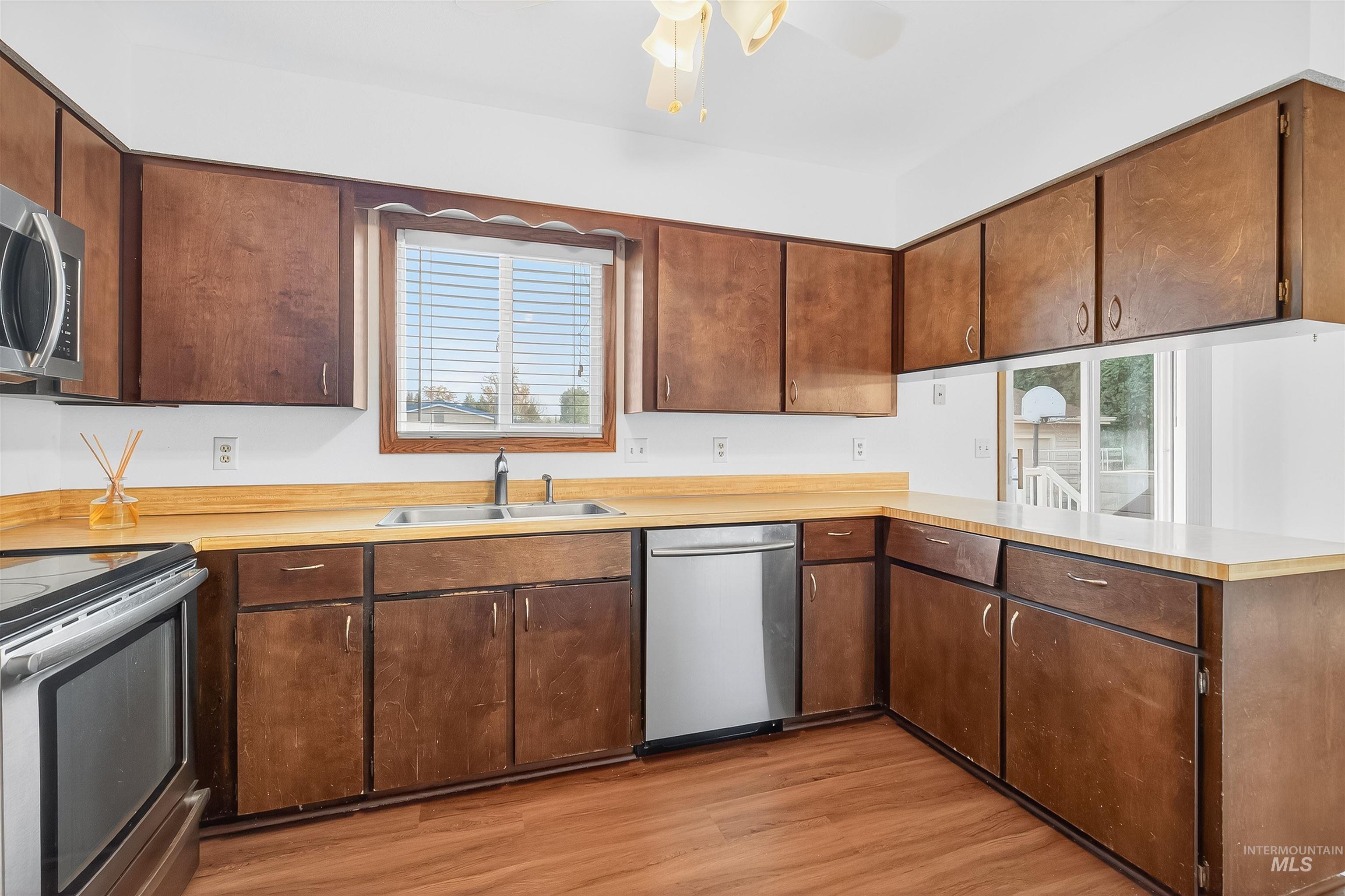 3619 16th Street, Lewiston, Idaho 83501, 4 Bedrooms, 2 Bathrooms, Residential For Sale, Price $405,000,MLS 98967456